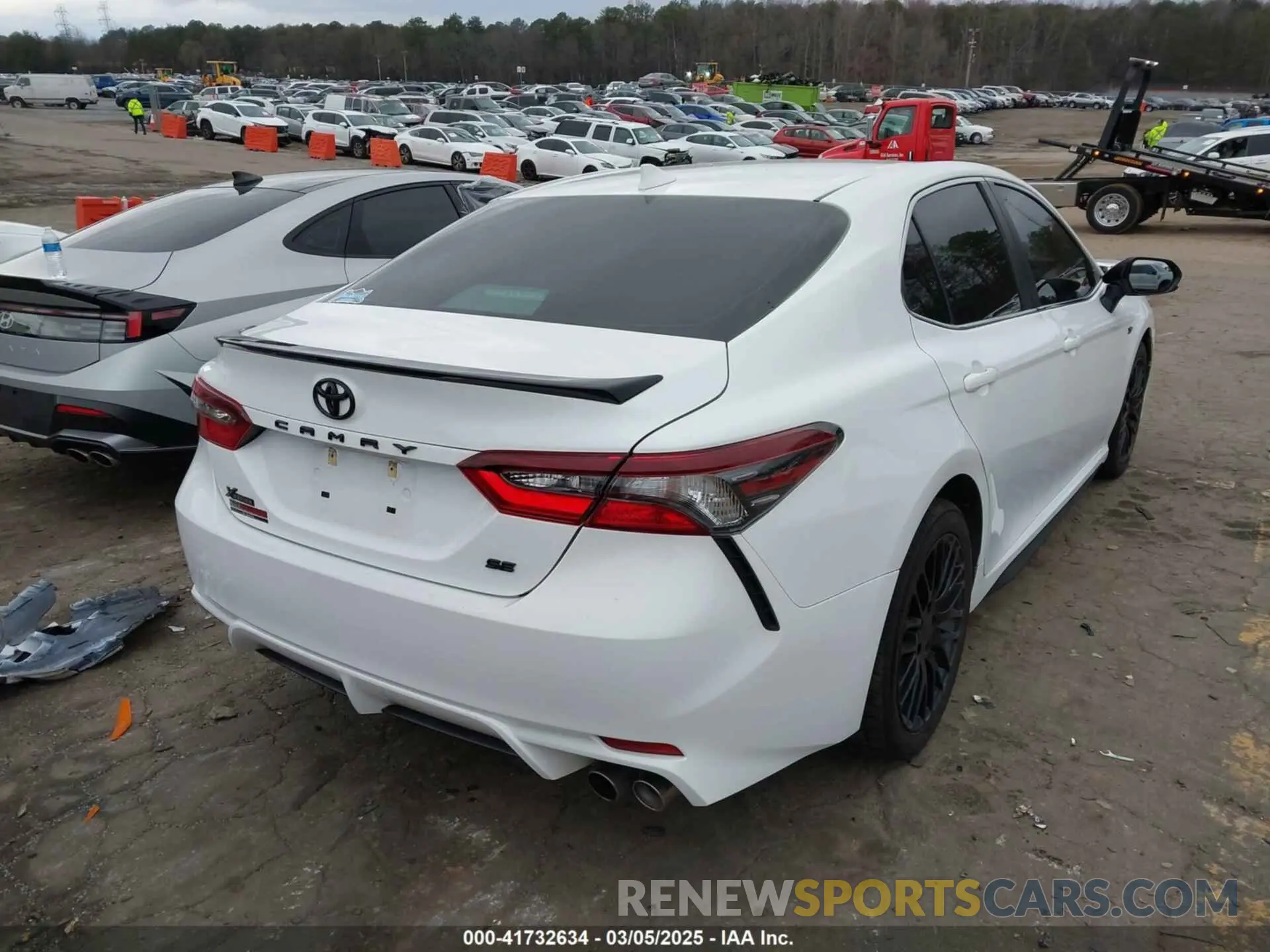 4 Photograph of a damaged car 4T1G11AK5MU575237 TOYOTA CAMRY 2021