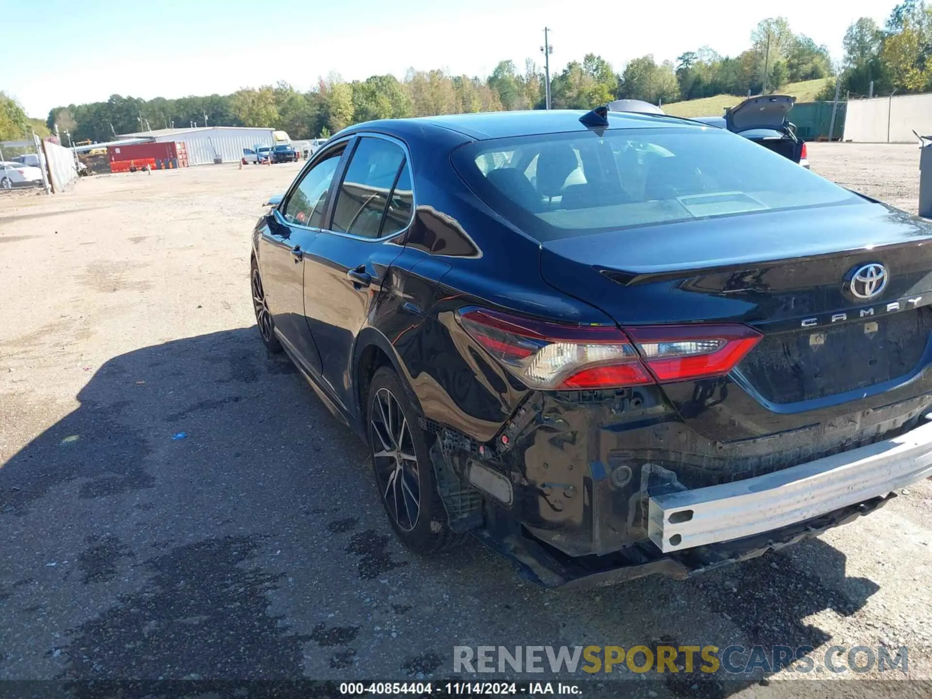 19 Photograph of a damaged car 4T1G11AK5MU583063 TOYOTA CAMRY 2021
