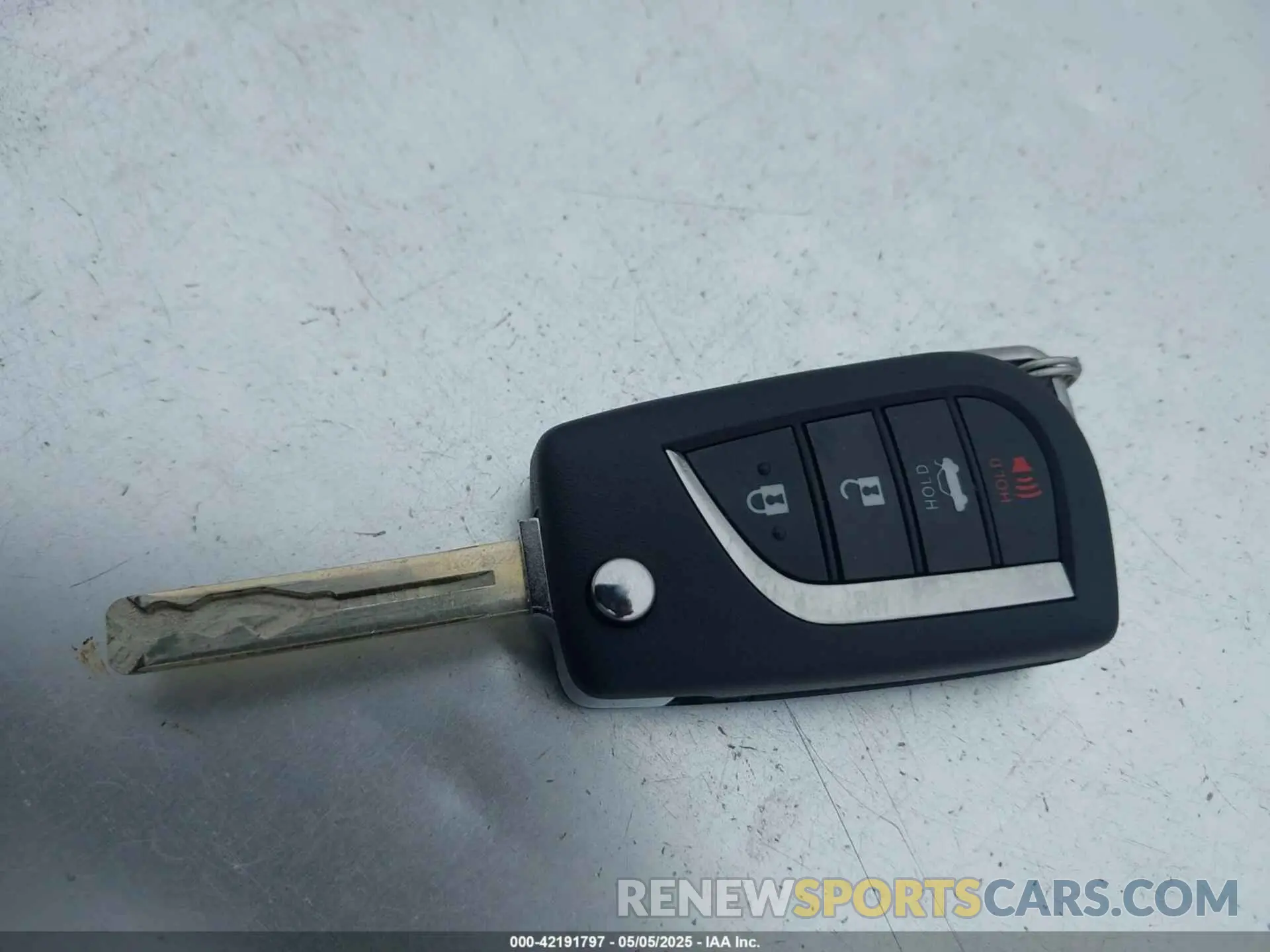 11 Фотография поврежденного автомобиля 4T1G11AK5MU590630 TOYOTA CAMRY 2021