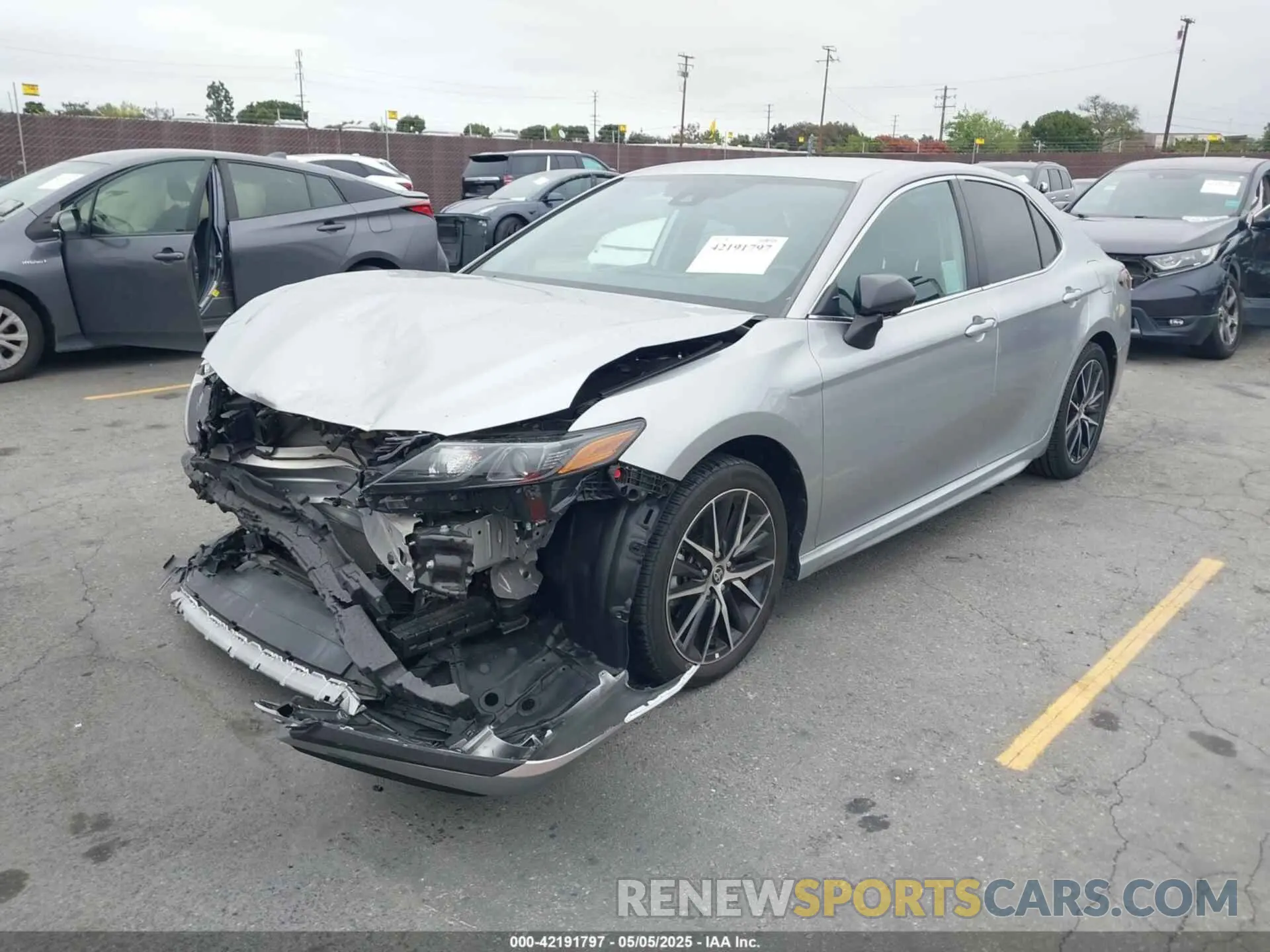 2 Фотография поврежденного автомобиля 4T1G11AK5MU590630 TOYOTA CAMRY 2021