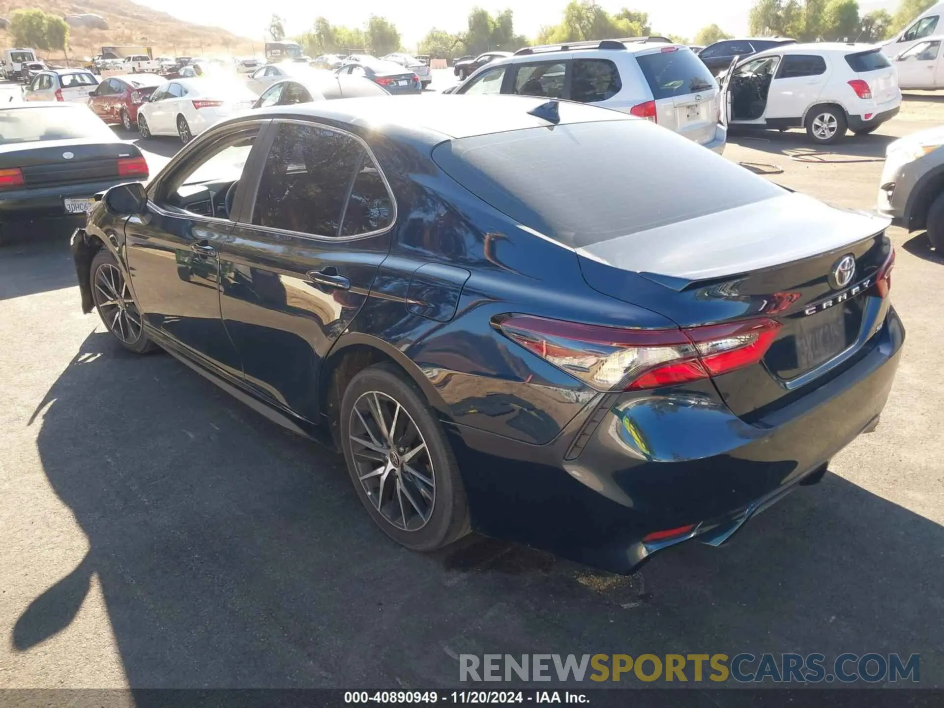 3 Photograph of a damaged car 4T1G11AK5MU611833 TOYOTA CAMRY 2021