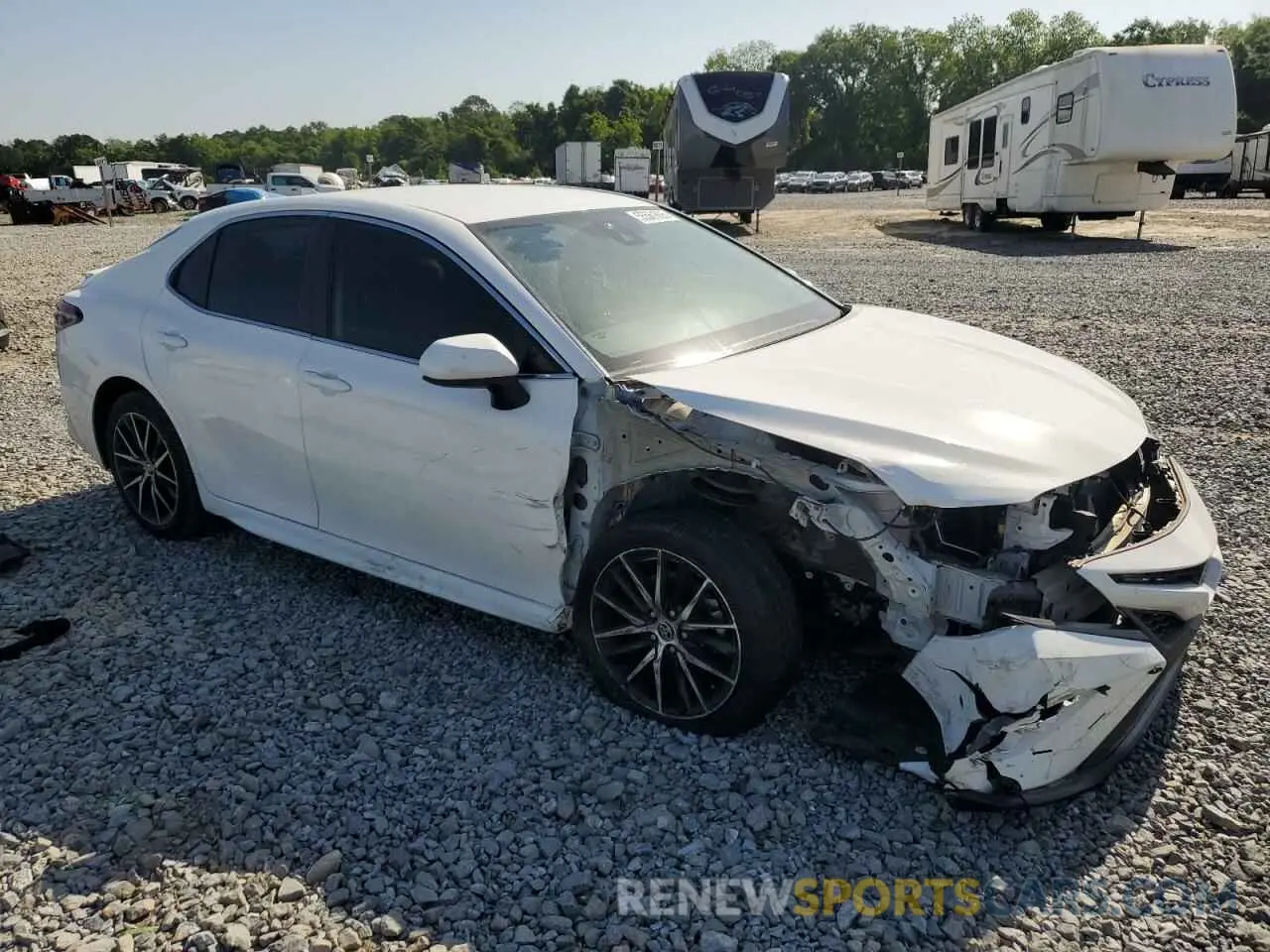 4 Фотография поврежденного автомобиля 4T1G11AK5MU614876 TOYOTA CAMRY 2021
