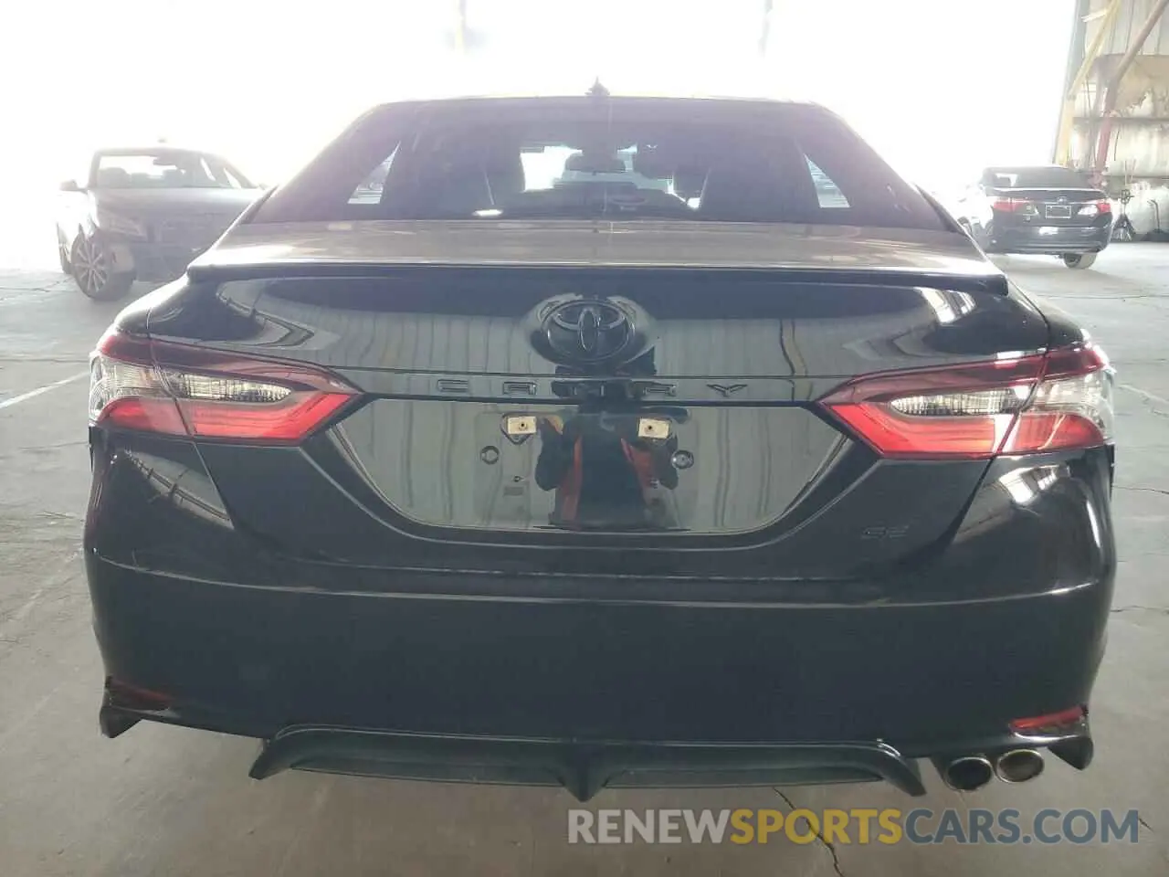 6 Photograph of a damaged car 4T1G11AK6MU411320 TOYOTA CAMRY 2021