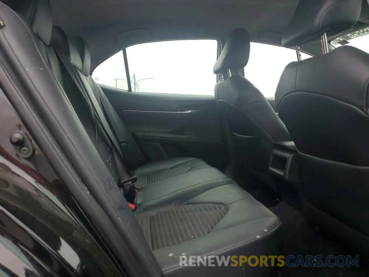 11 Фотография поврежденного автомобиля 4T1G11AK6MU420499 TOYOTA CAMRY 2021