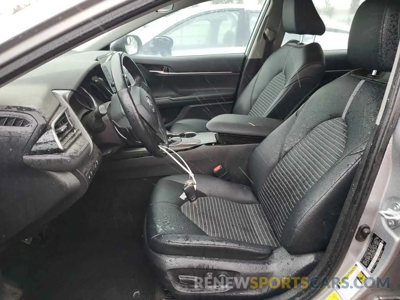 7 Фотография поврежденного автомобиля 4T1G11AK6MU424844 TOYOTA CAMRY 2021