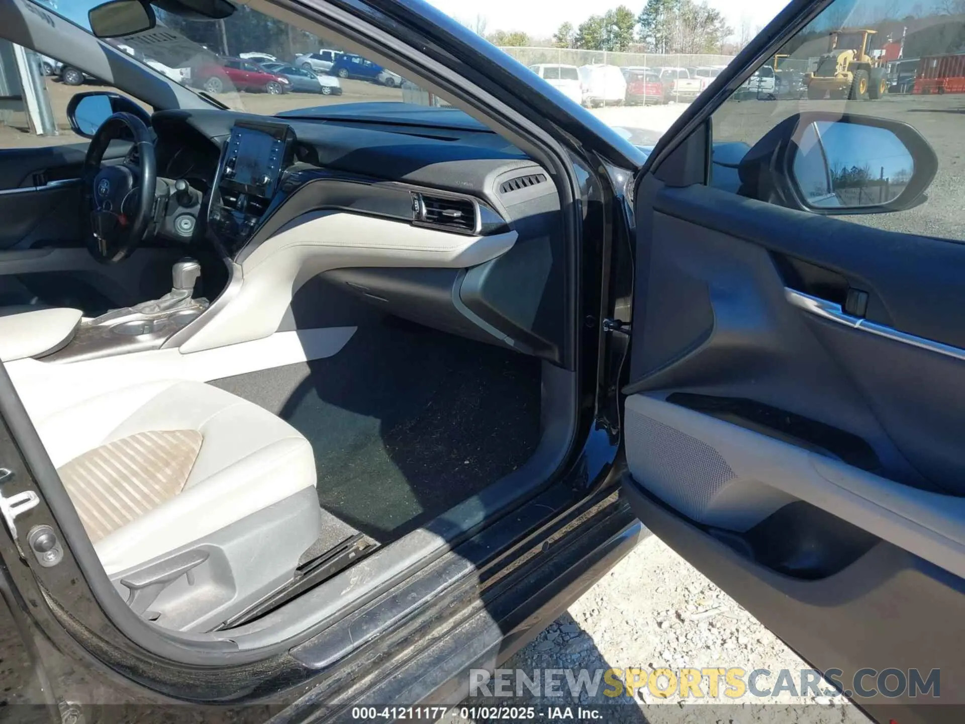 5 Photograph of a damaged car 4T1G11AK6MU428585 TOYOTA CAMRY 2021