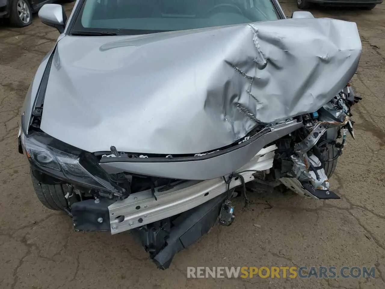 11 Photograph of a damaged car 4T1G11AK6MU436881 TOYOTA CAMRY 2021
