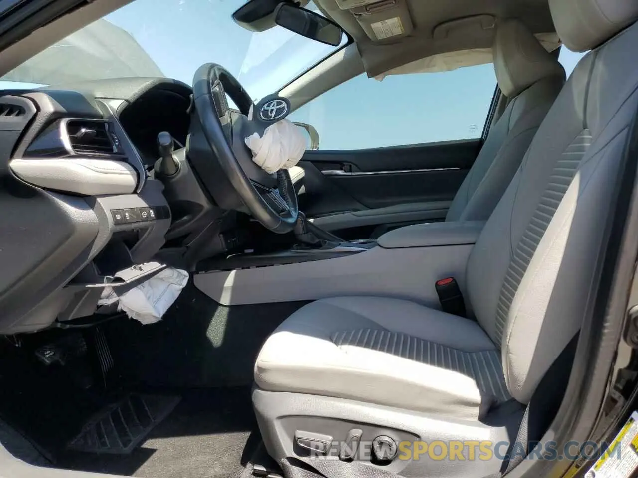 7 Photograph of a damaged car 4T1G11AK6MU481528 TOYOTA CAMRY 2021