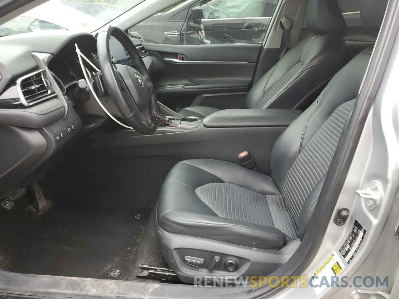 7 Photograph of a damaged car 4T1G11AK6MU488706 TOYOTA CAMRY 2021