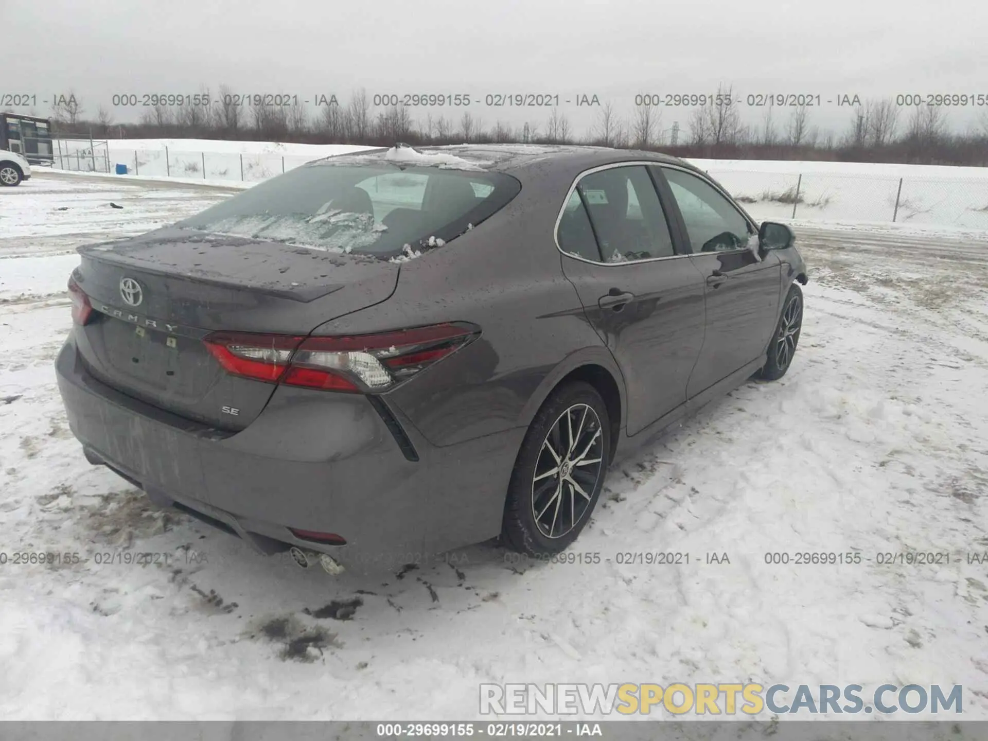 4 Photograph of a damaged car 4T1G11AK6MU522871 TOYOTA CAMRY 2021