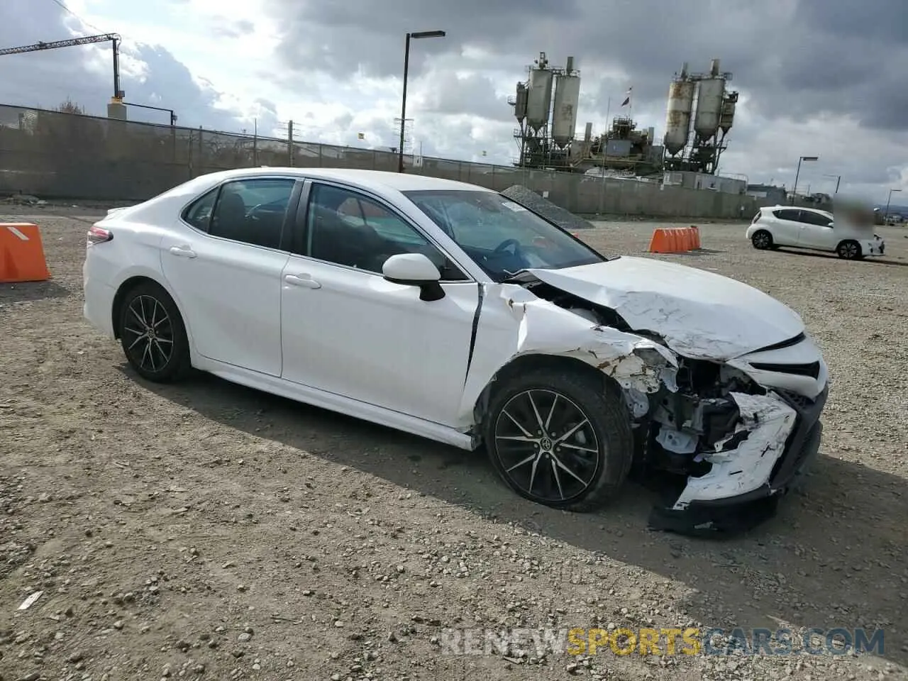 4 Photograph of a damaged car 4T1G11AK6MU539914 TOYOTA CAMRY 2021