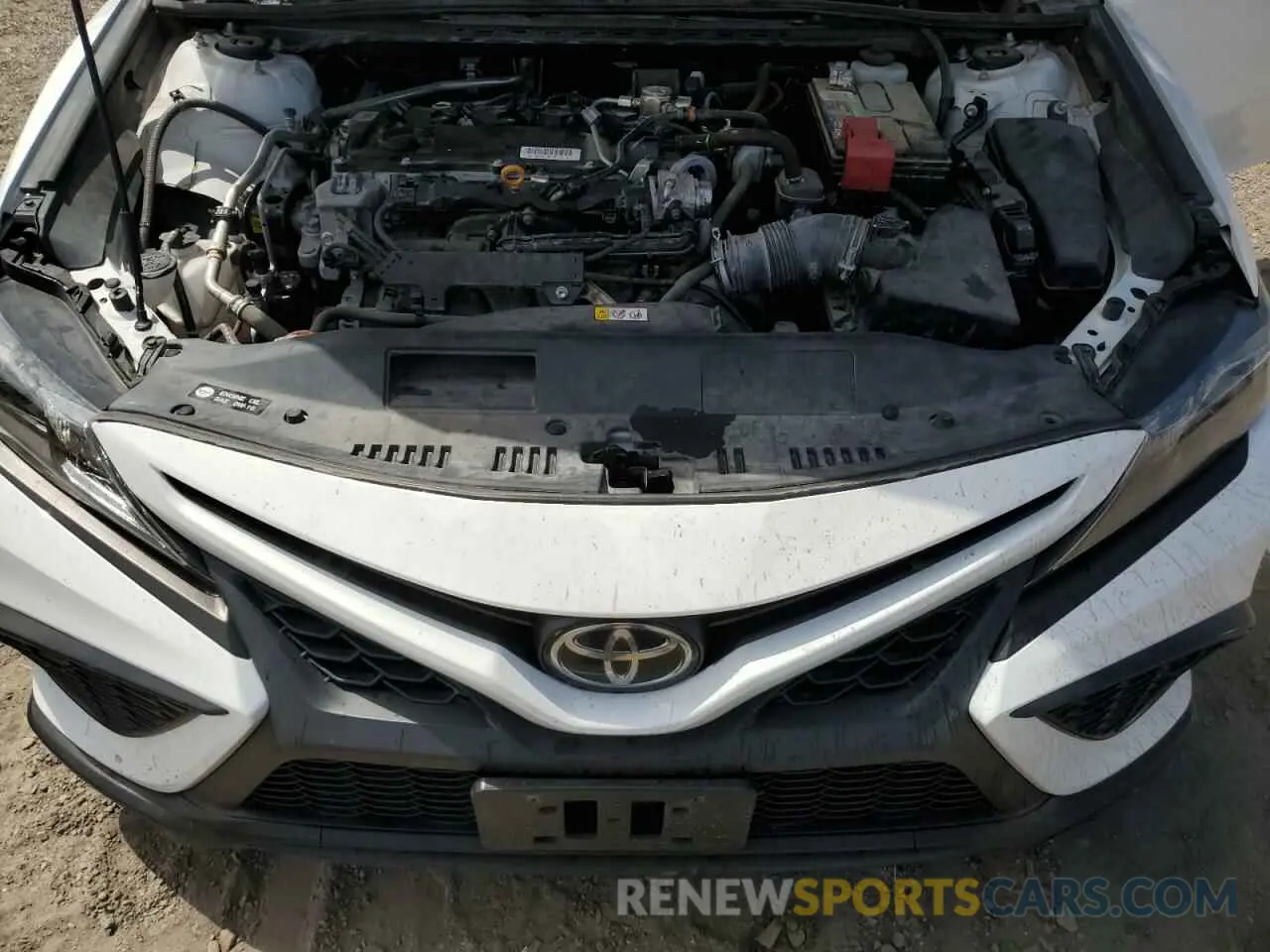 11 Photograph of a damaged car 4T1G11AK6MU550556 TOYOTA CAMRY 2021
