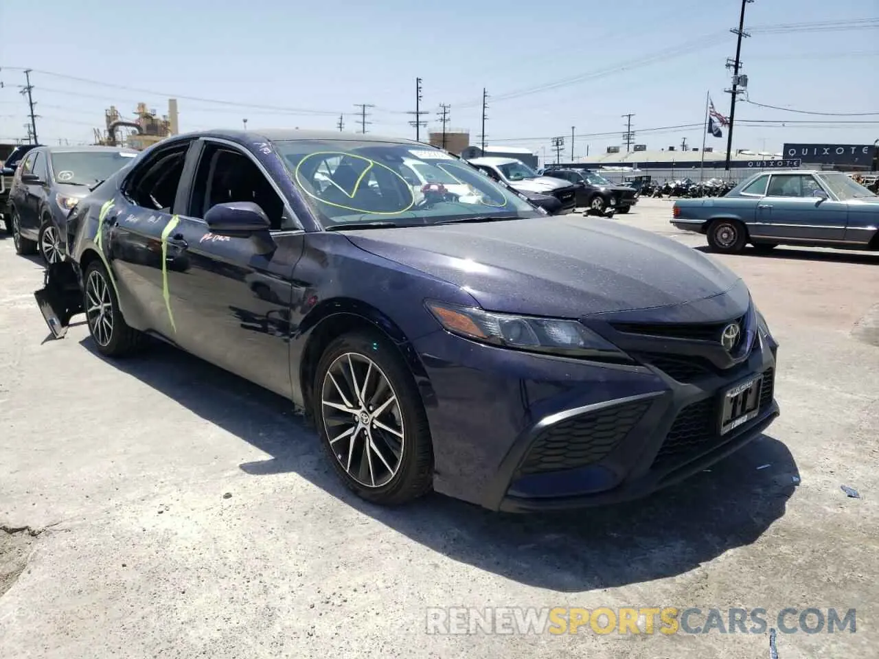 1 Photograph of a damaged car 4T1G11AK6MU553909 TOYOTA CAMRY 2021