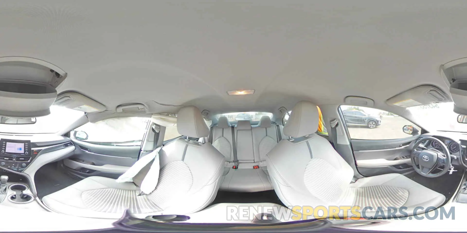 14 Photograph of a damaged car 4T1G11AK6MU578258 TOYOTA CAMRY 2021