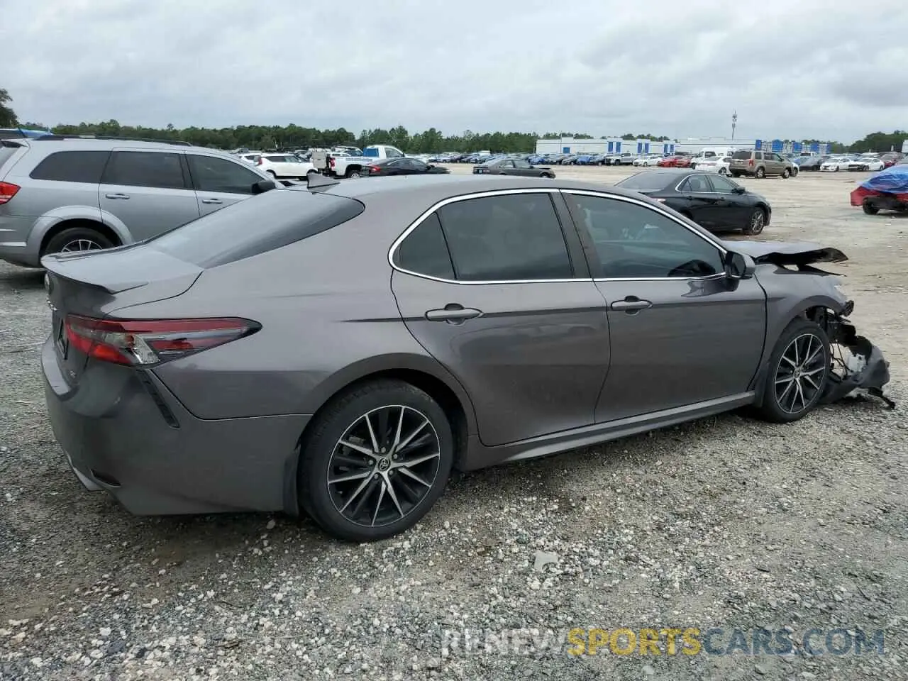 3 Фотография поврежденного автомобиля 4T1G11AK6MU581497 TOYOTA CAMRY 2021
