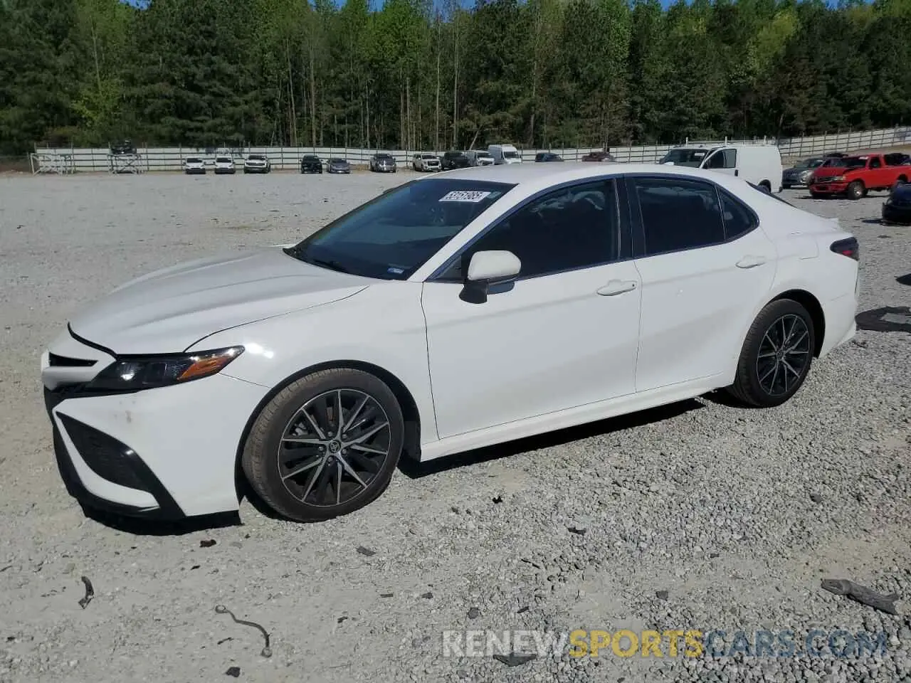 1 Photograph of a damaged car 4T1G11AK6MU582889 TOYOTA CAMRY 2021