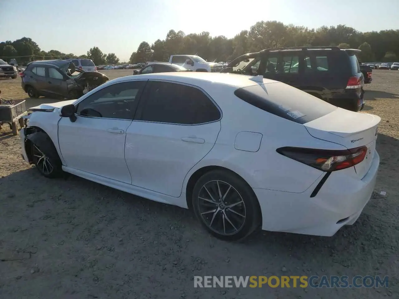 2 Photograph of a damaged car 4T1G11AK6MU594489 TOYOTA CAMRY 2021