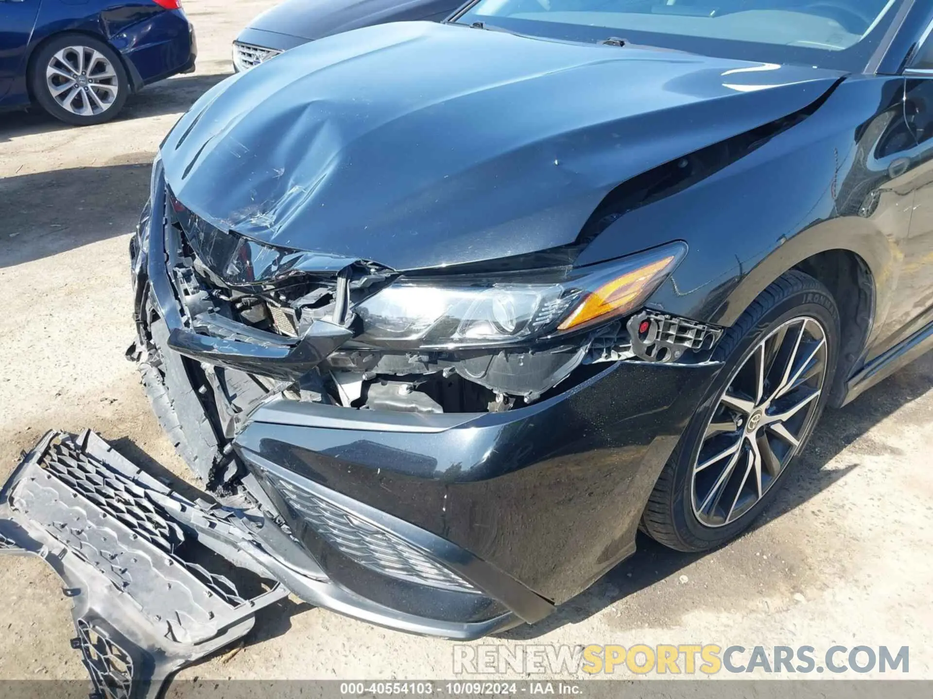 17 Photograph of a damaged car 4T1G11AK6MU597585 TOYOTA CAMRY 2021