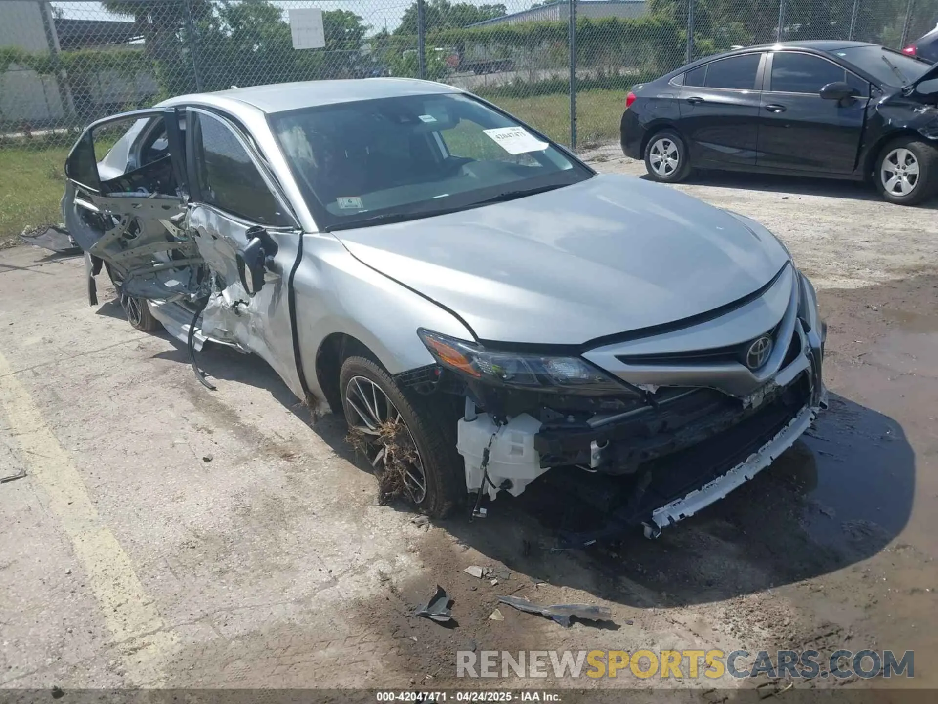 1 Фотография поврежденного автомобиля 4T1G11AK6MU601117 TOYOTA CAMRY 2021