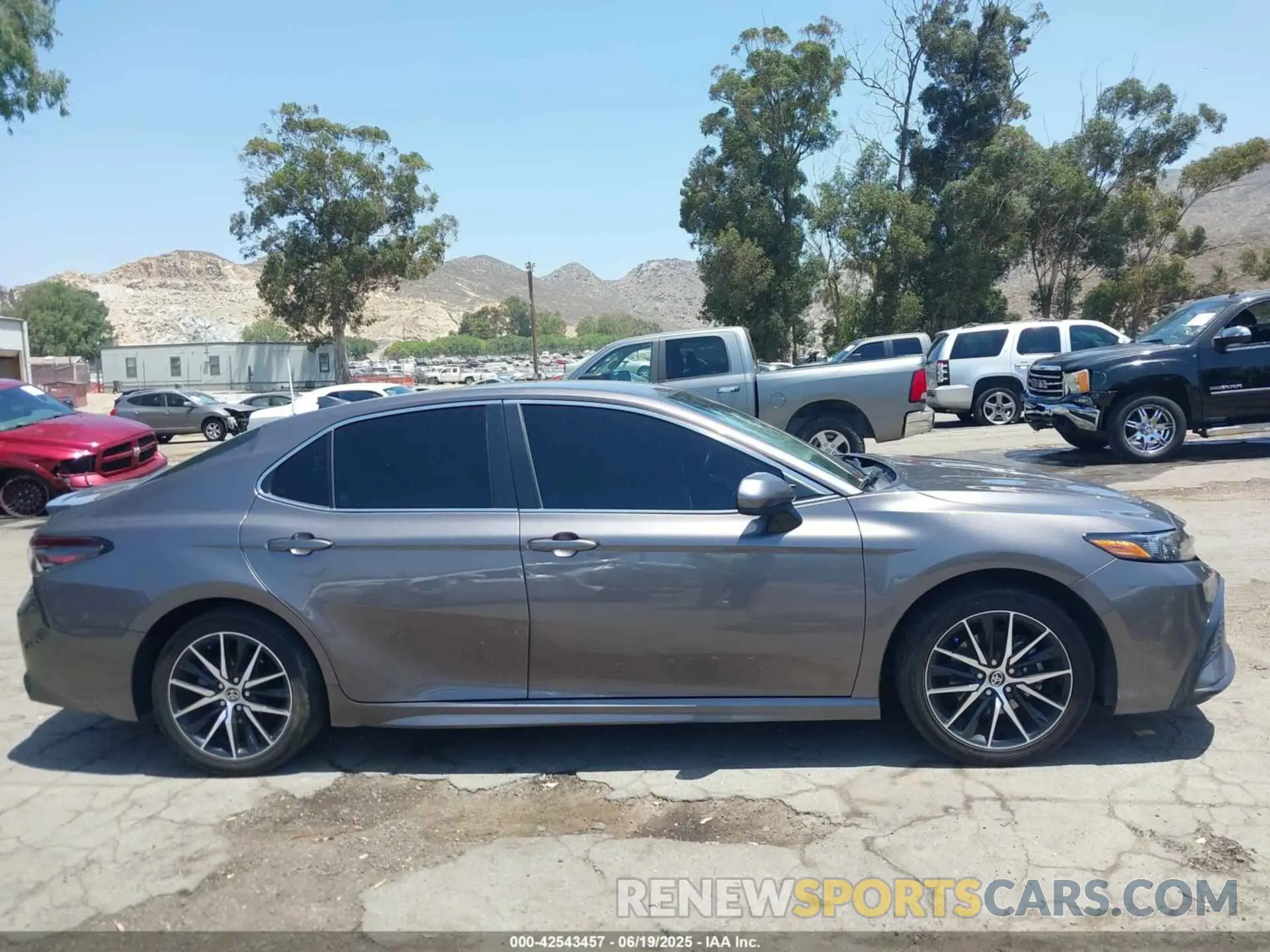 13 Photograph of a damaged car 4T1G11AK6MU603059 TOYOTA CAMRY 2021