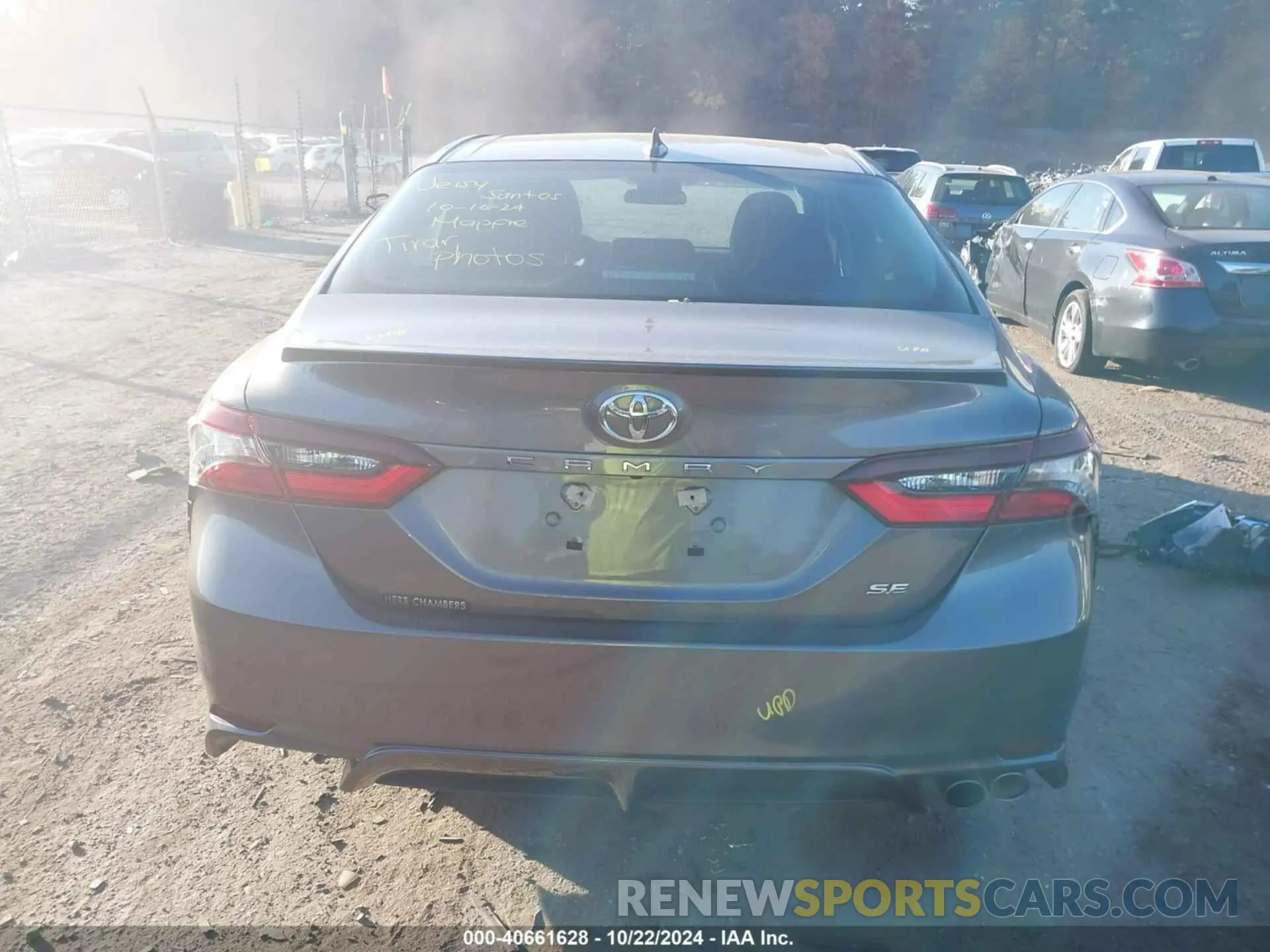 17 Фотография поврежденного автомобиля 4T1G11AK6MU614238 TOYOTA CAMRY 2021