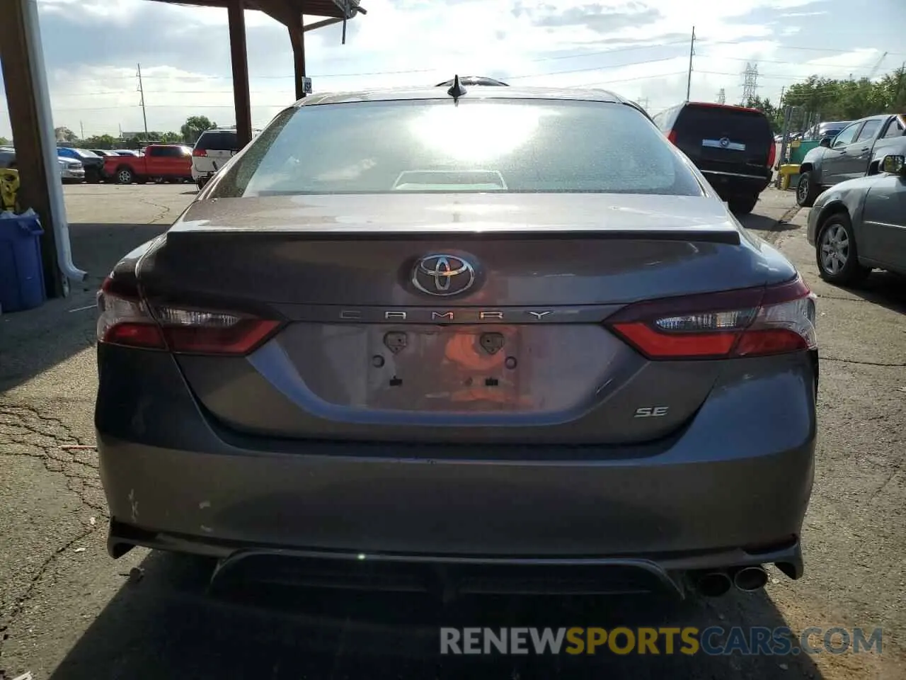 6 Photograph of a damaged car 4T1G11AK7MU402660 TOYOTA CAMRY 2021