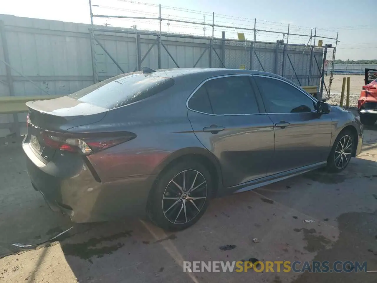 3 Photograph of a damaged car 4T1G11AK7MU409981 TOYOTA CAMRY 2021