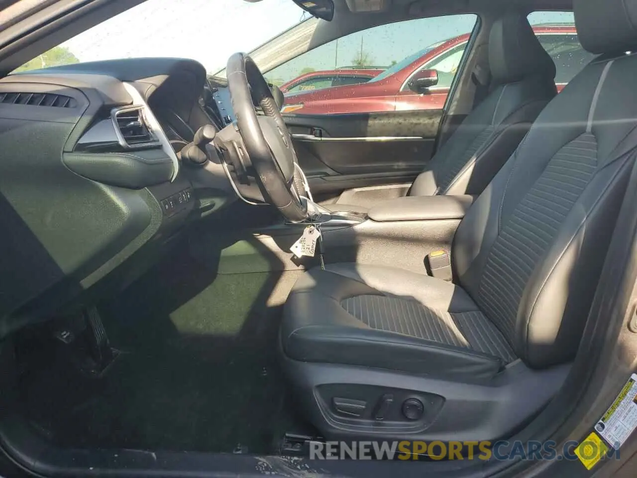 7 Photograph of a damaged car 4T1G11AK7MU409981 TOYOTA CAMRY 2021