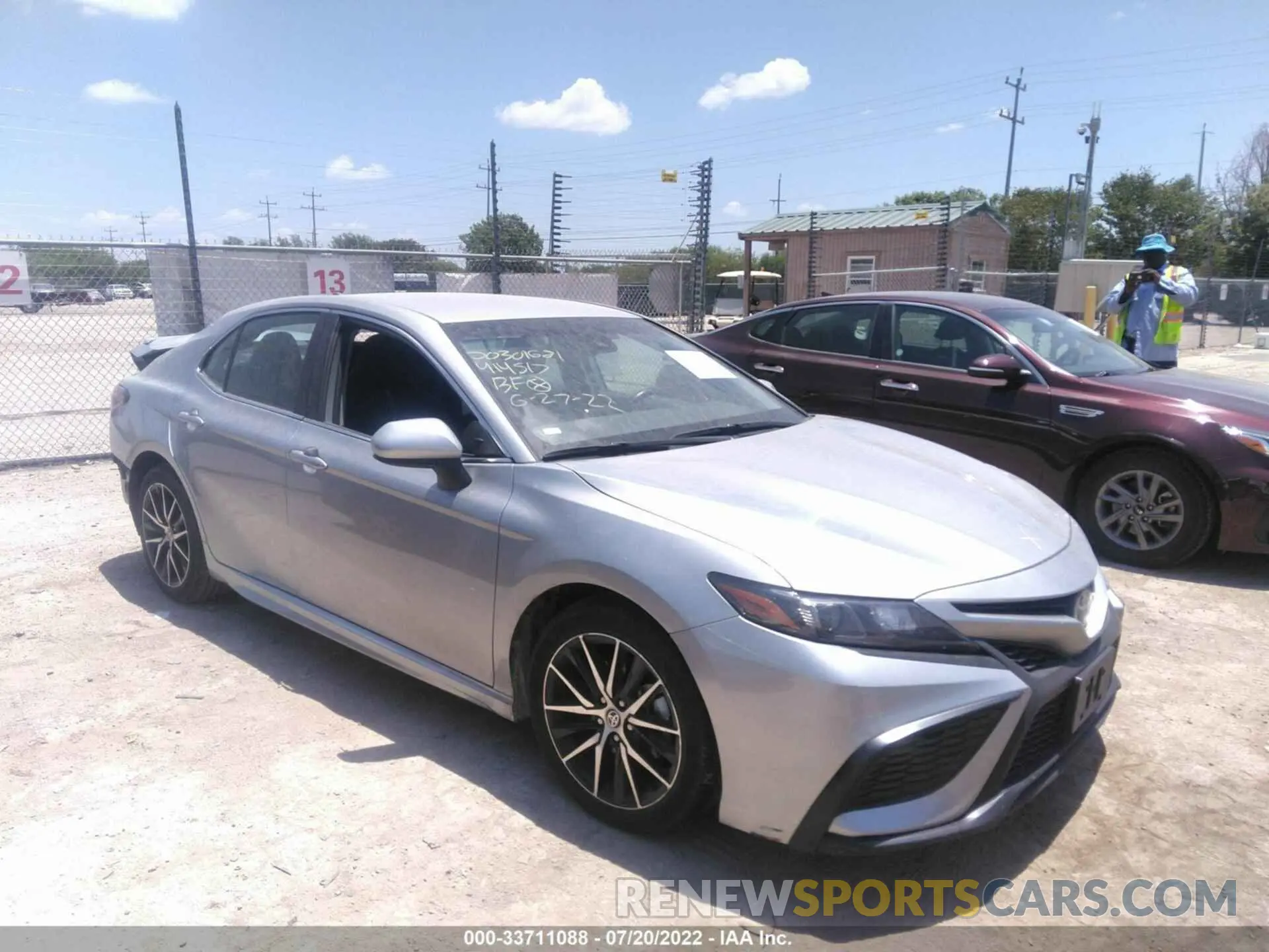 1 Photograph of a damaged car 4T1G11AK7MU414517 TOYOTA CAMRY 2021