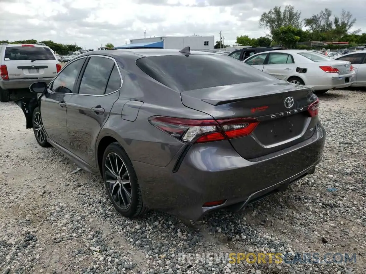 3 Photograph of a damaged car 4T1G11AK7MU527092 TOYOTA CAMRY 2021