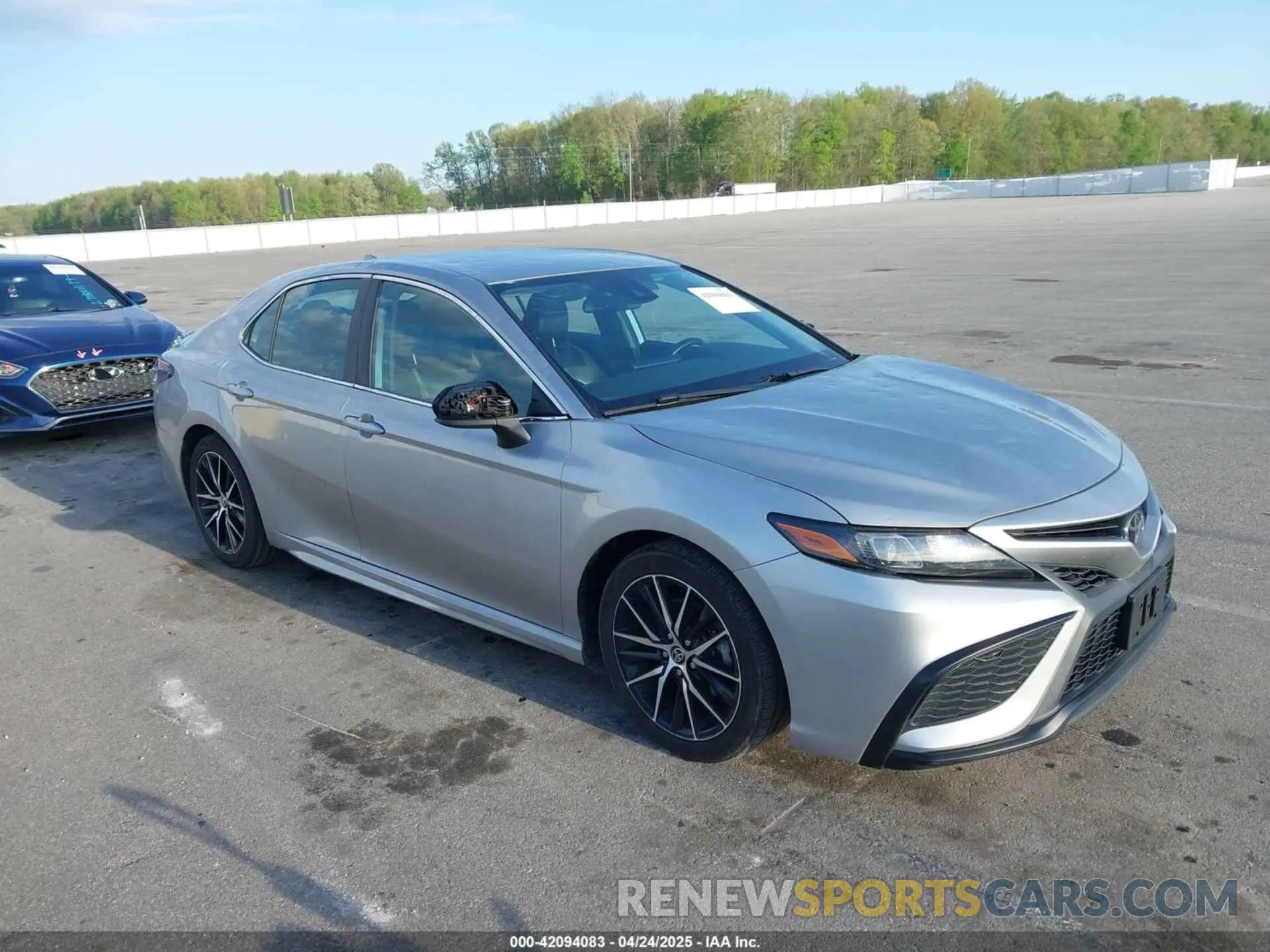 1 Photograph of a damaged car 4T1G11AK7MU560819 TOYOTA CAMRY 2021