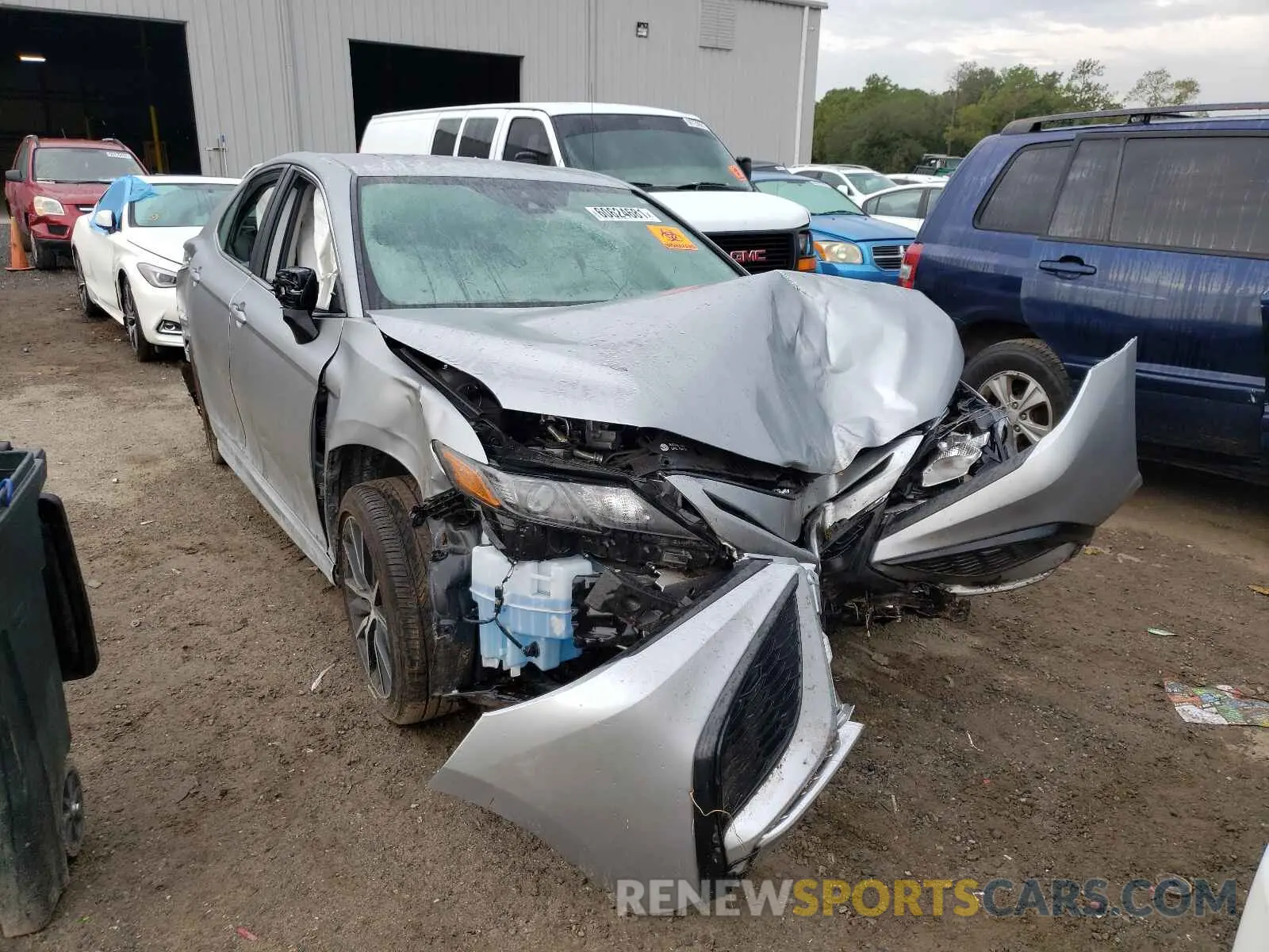 1 Photograph of a damaged car 4T1G11AK7MU564353 TOYOTA CAMRY 2021