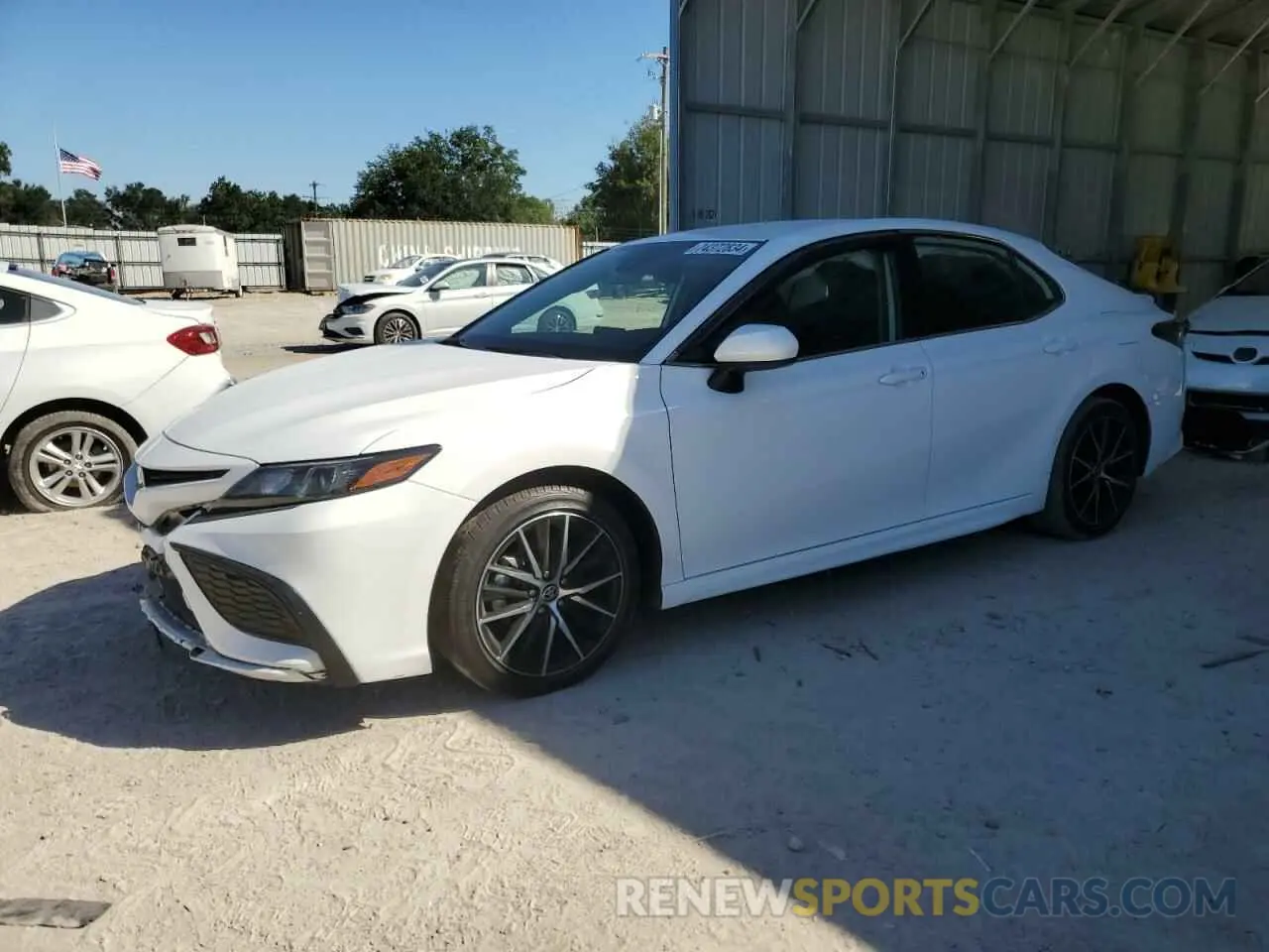 1 Photograph of a damaged car 4T1G11AK7MU568418 TOYOTA CAMRY 2021