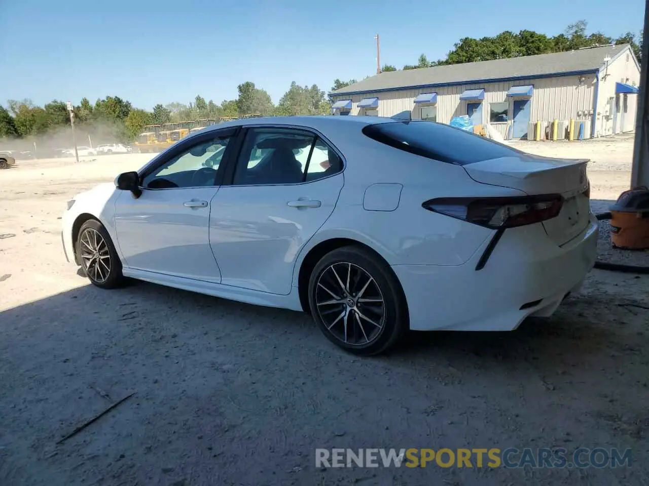 2 Photograph of a damaged car 4T1G11AK7MU568418 TOYOTA CAMRY 2021