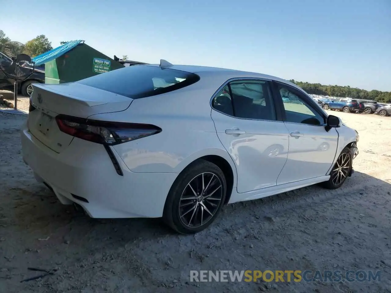 3 Photograph of a damaged car 4T1G11AK7MU568418 TOYOTA CAMRY 2021