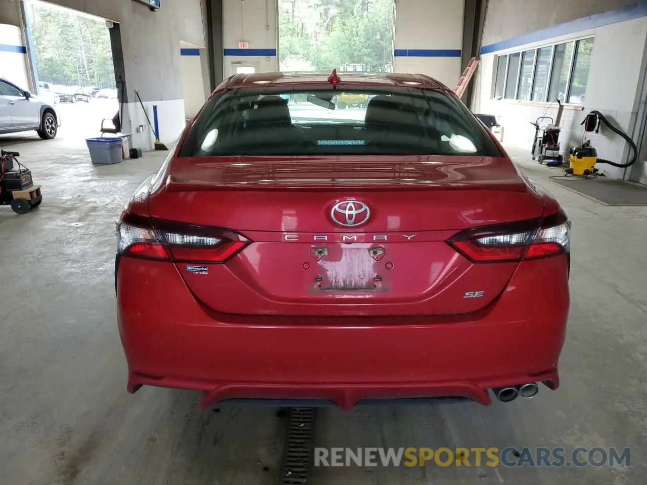 6 Photograph of a damaged car 4T1G11AK8MU408337 TOYOTA CAMRY 2021