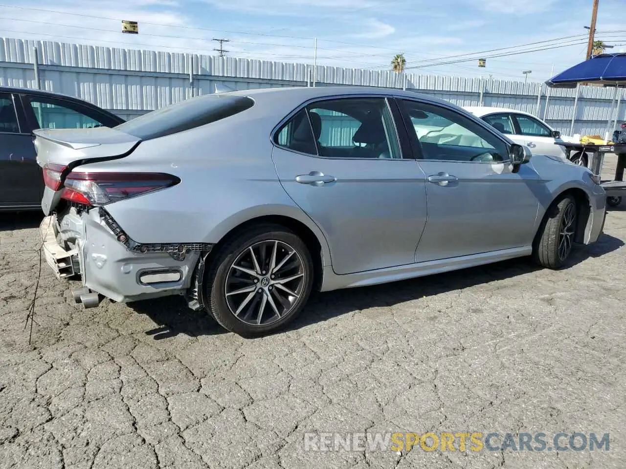 3 Photograph of a damaged car 4T1G11AK8MU425865 TOYOTA CAMRY 2021