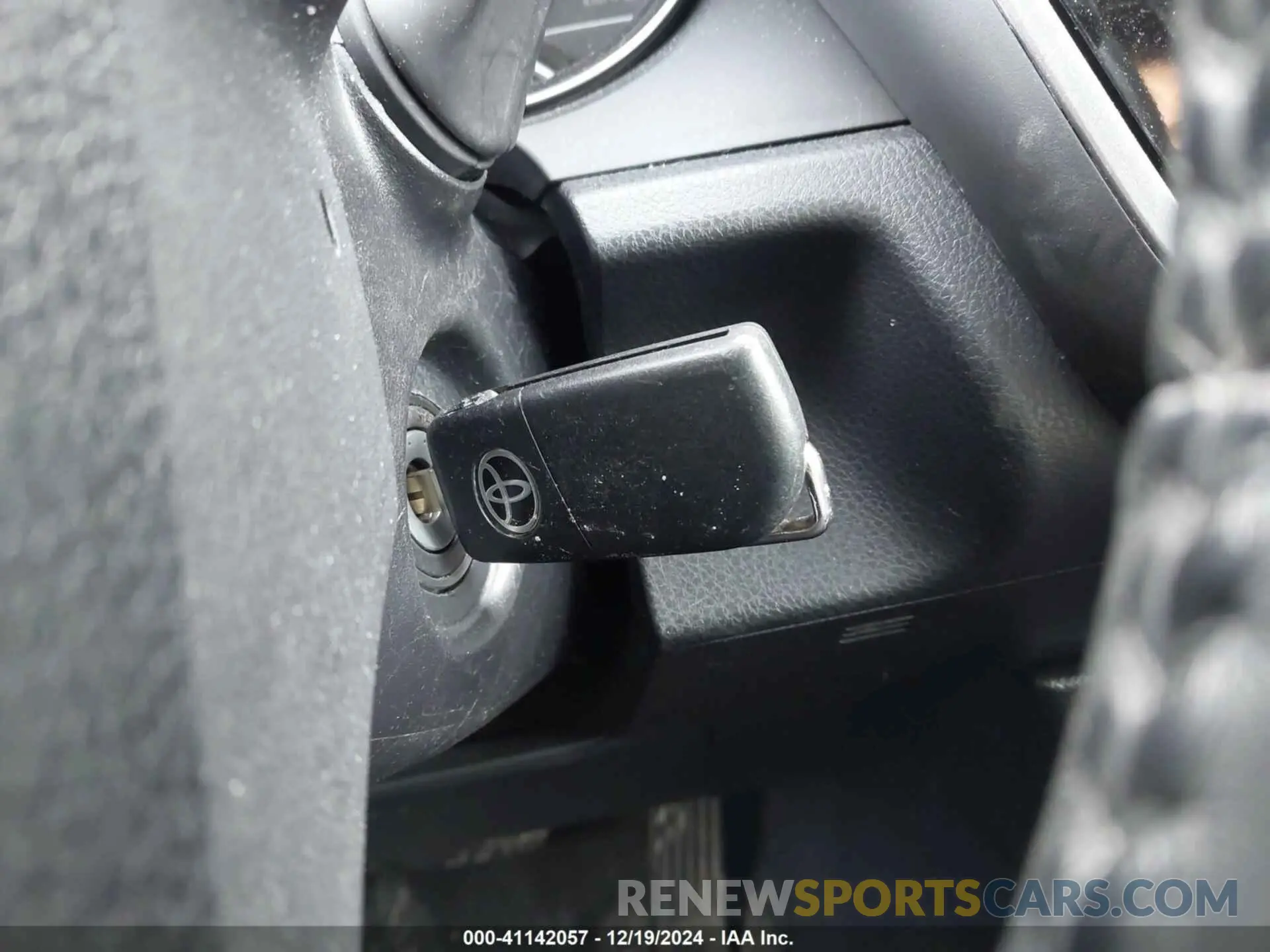 11 Photograph of a damaged car 4T1G11AK8MU435540 TOYOTA CAMRY 2021