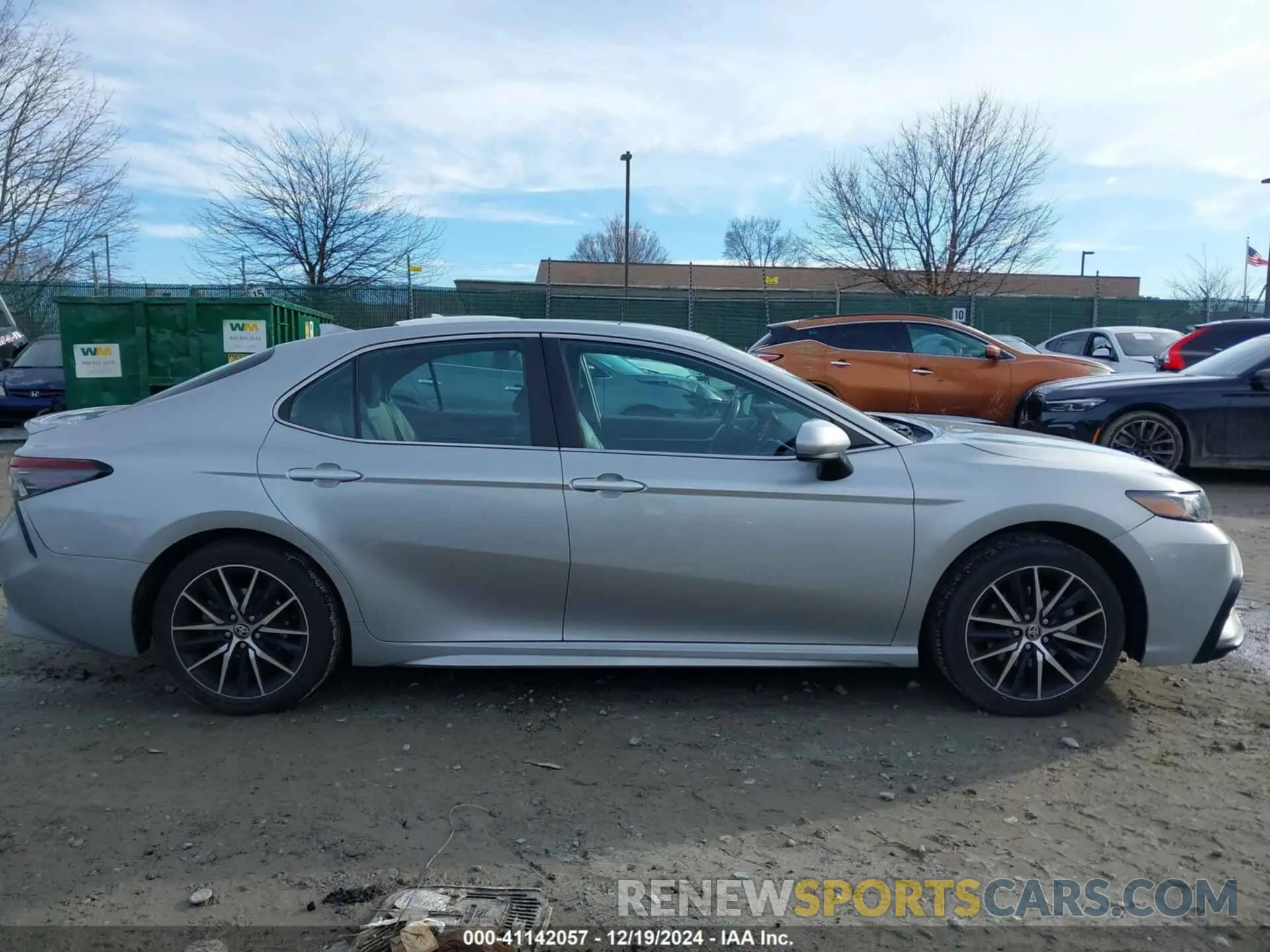 13 Photograph of a damaged car 4T1G11AK8MU435540 TOYOTA CAMRY 2021