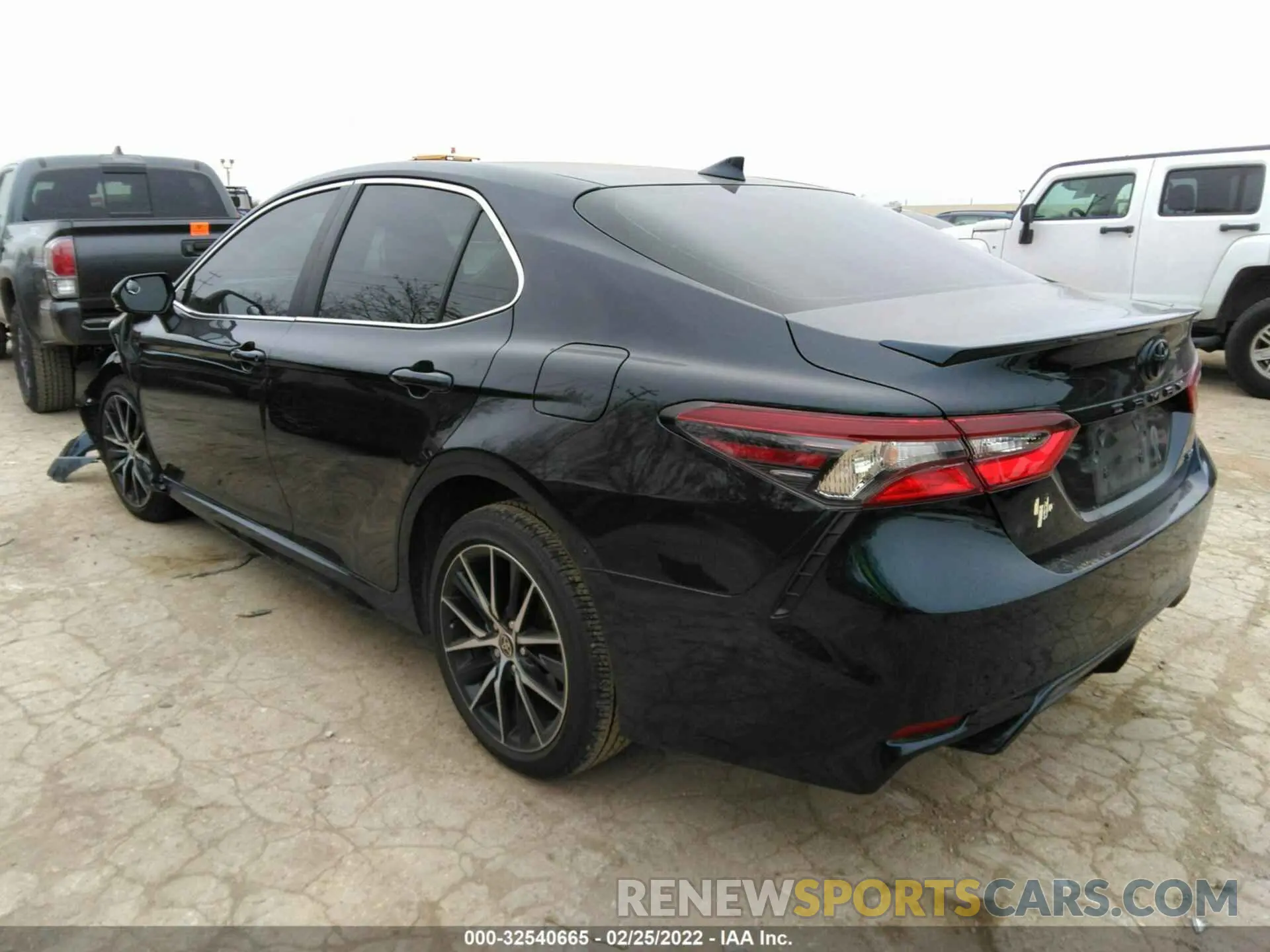 3 Photograph of a damaged car 4T1G11AK8MU449387 TOYOTA CAMRY 2021