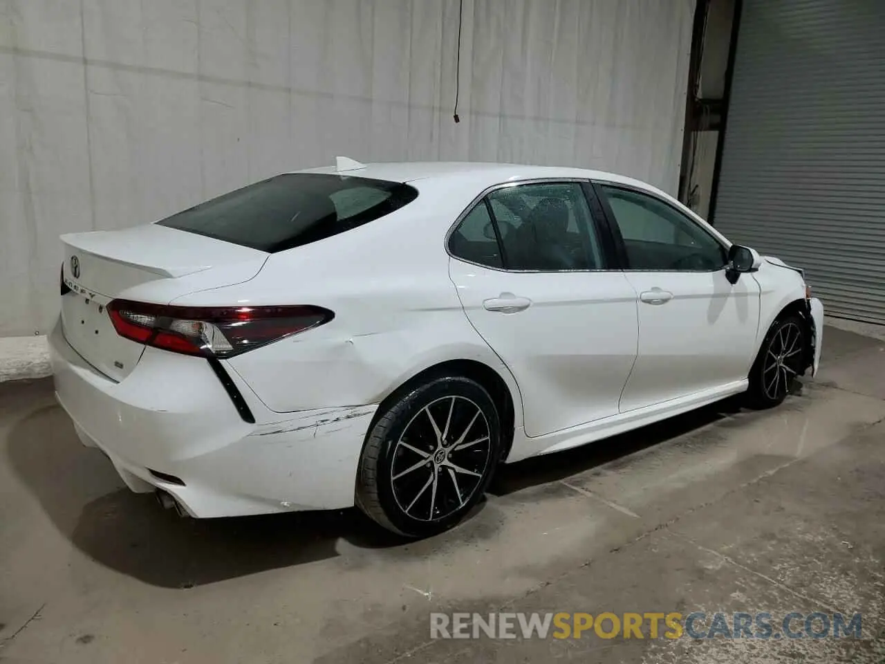 3 Photograph of a damaged car 4T1G11AK8MU454251 TOYOTA CAMRY 2021