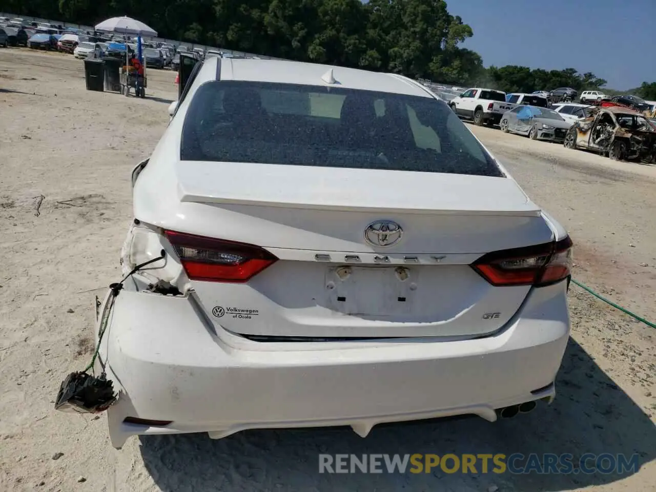 6 Photograph of a damaged car 4T1G11AK8MU454959 TOYOTA CAMRY 2021