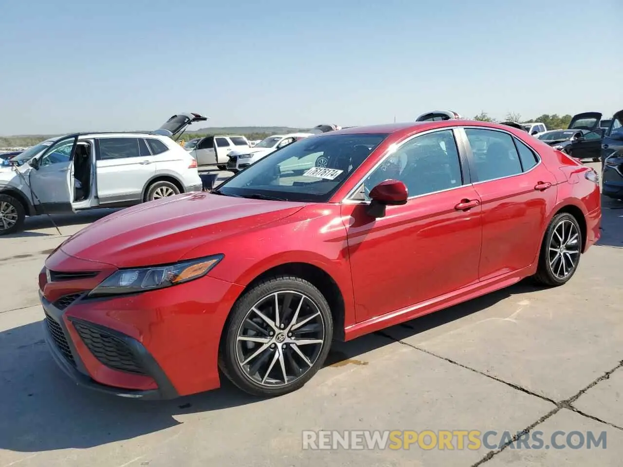 1 Photograph of a damaged car 4T1G11AK8MU470658 TOYOTA CAMRY 2021