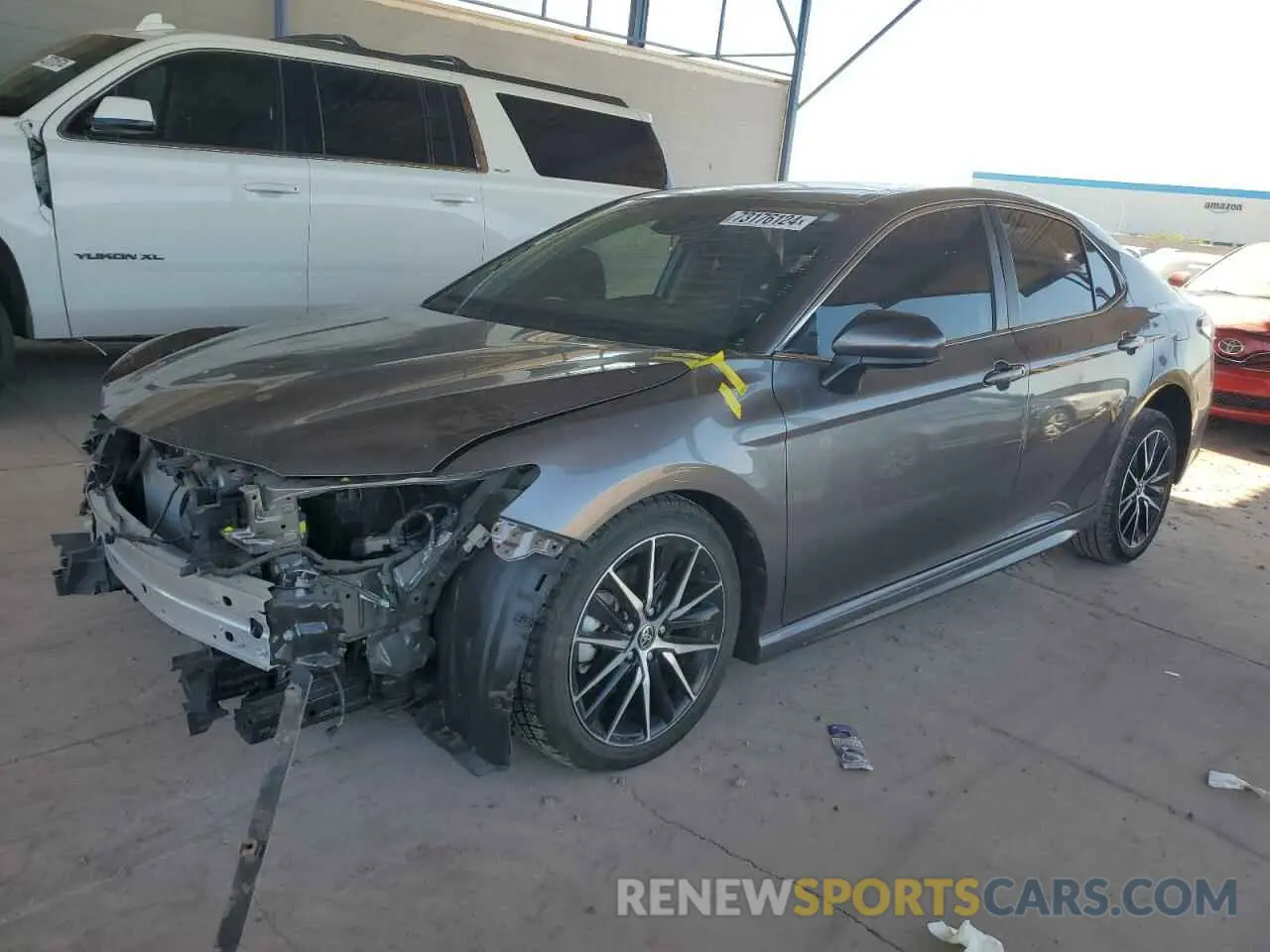 1 Photograph of a damaged car 4T1G11AK8MU476783 TOYOTA CAMRY 2021
