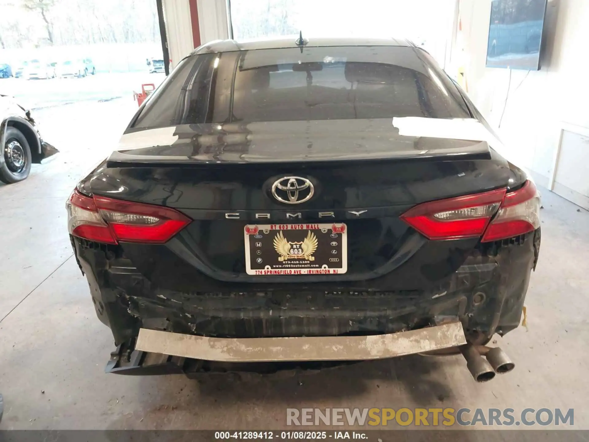 16 Photograph of a damaged car 4T1G11AK8MU477688 TOYOTA CAMRY 2021
