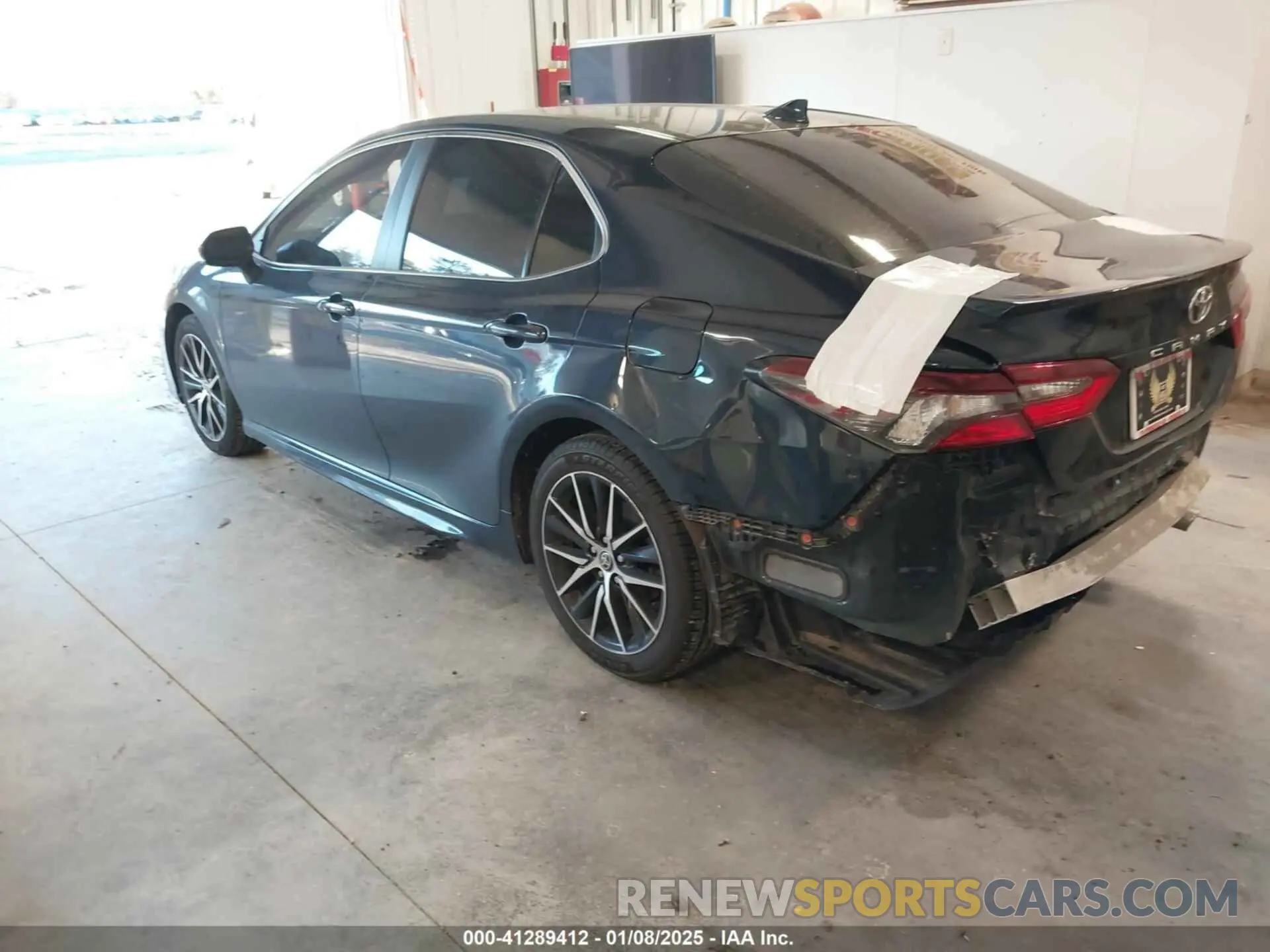 3 Photograph of a damaged car 4T1G11AK8MU477688 TOYOTA CAMRY 2021
