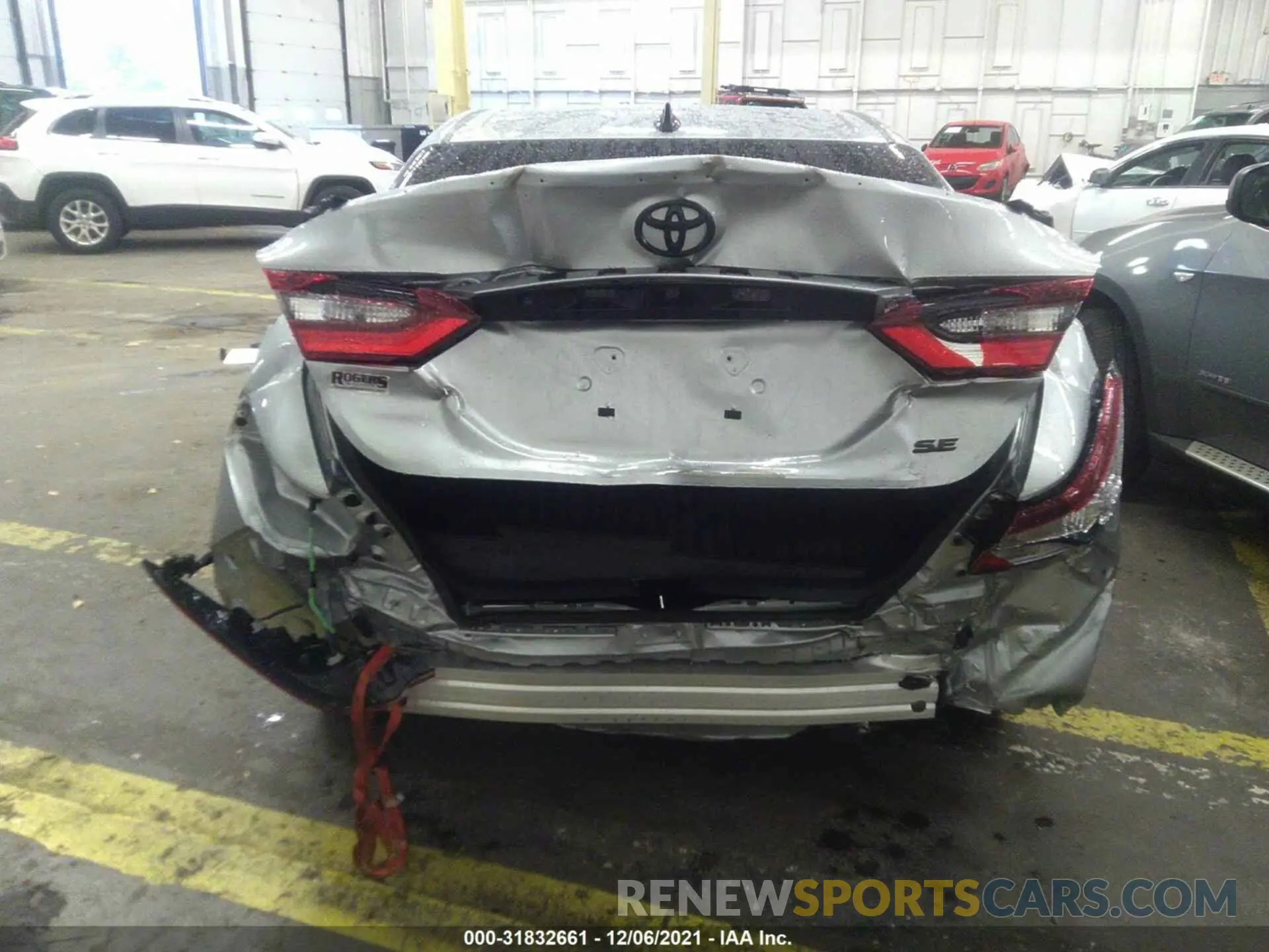6 Photograph of a damaged car 4T1G11AK8MU492787 TOYOTA CAMRY 2021