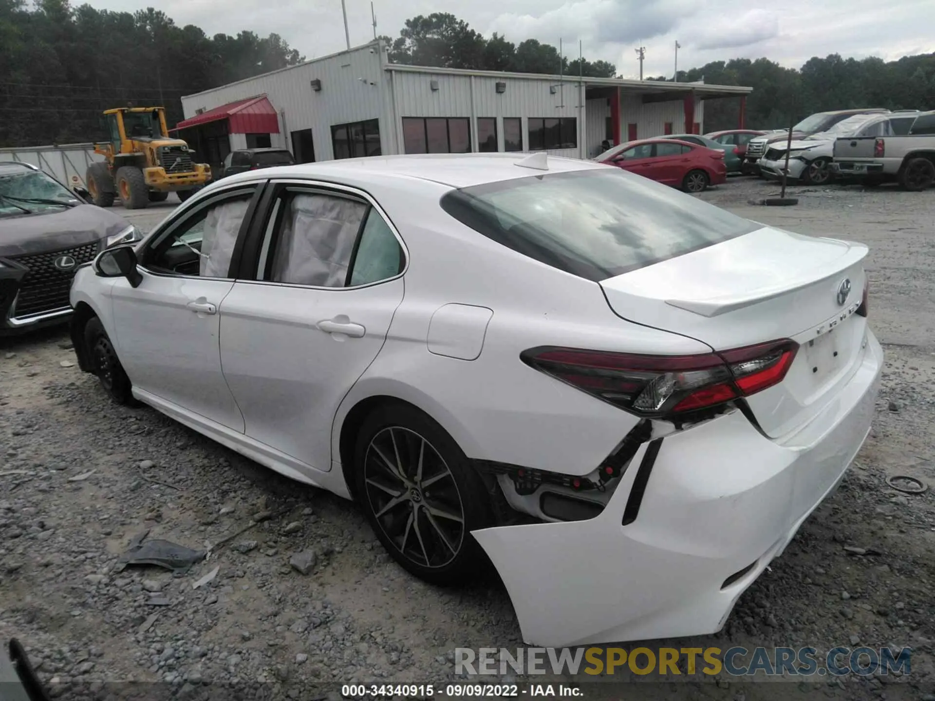 3 Фотография поврежденного автомобиля 4T1G11AK8MU519339 TOYOTA CAMRY 2021