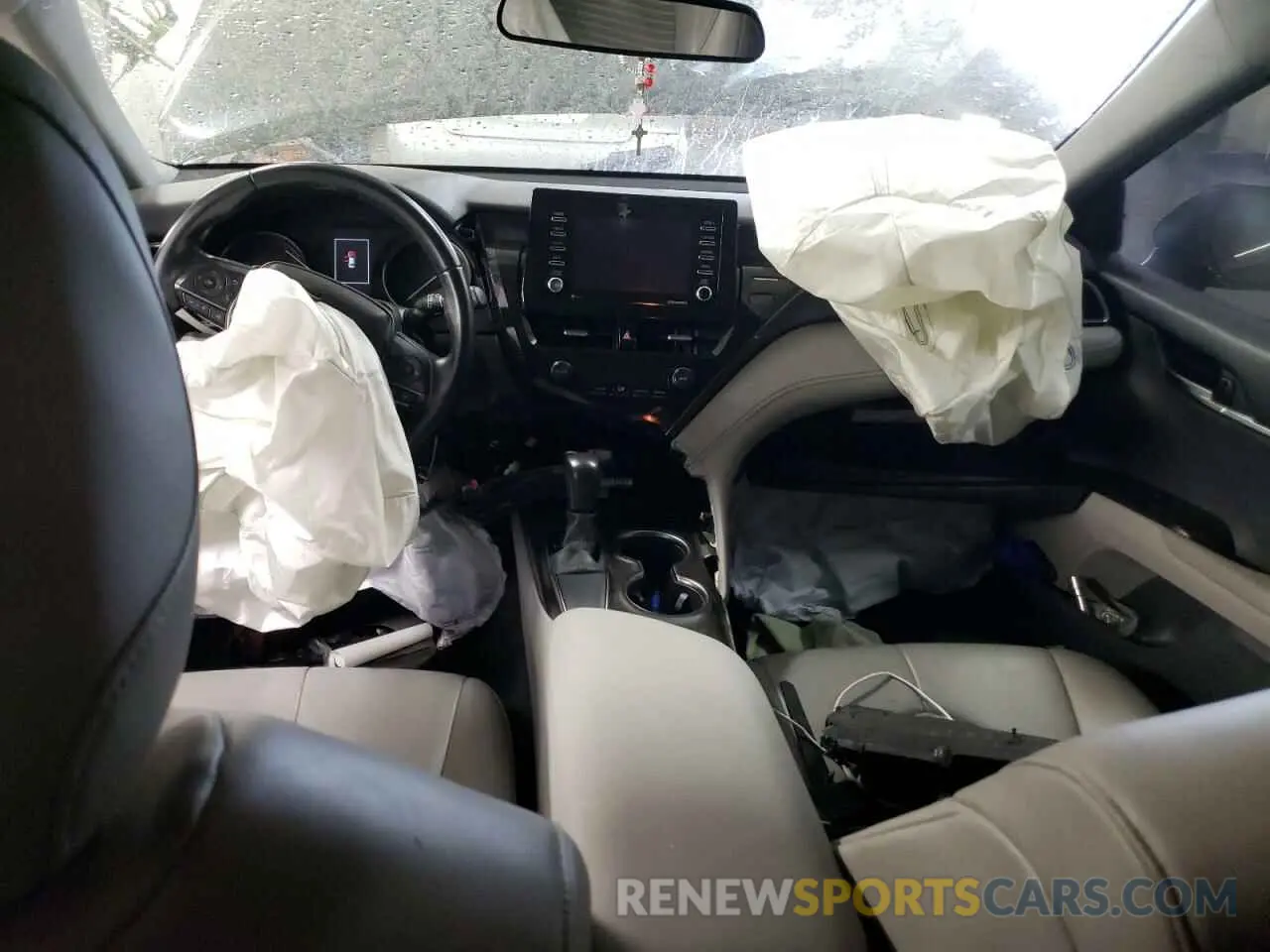 8 Photograph of a damaged car 4T1G11AK8MU522838 TOYOTA CAMRY 2021