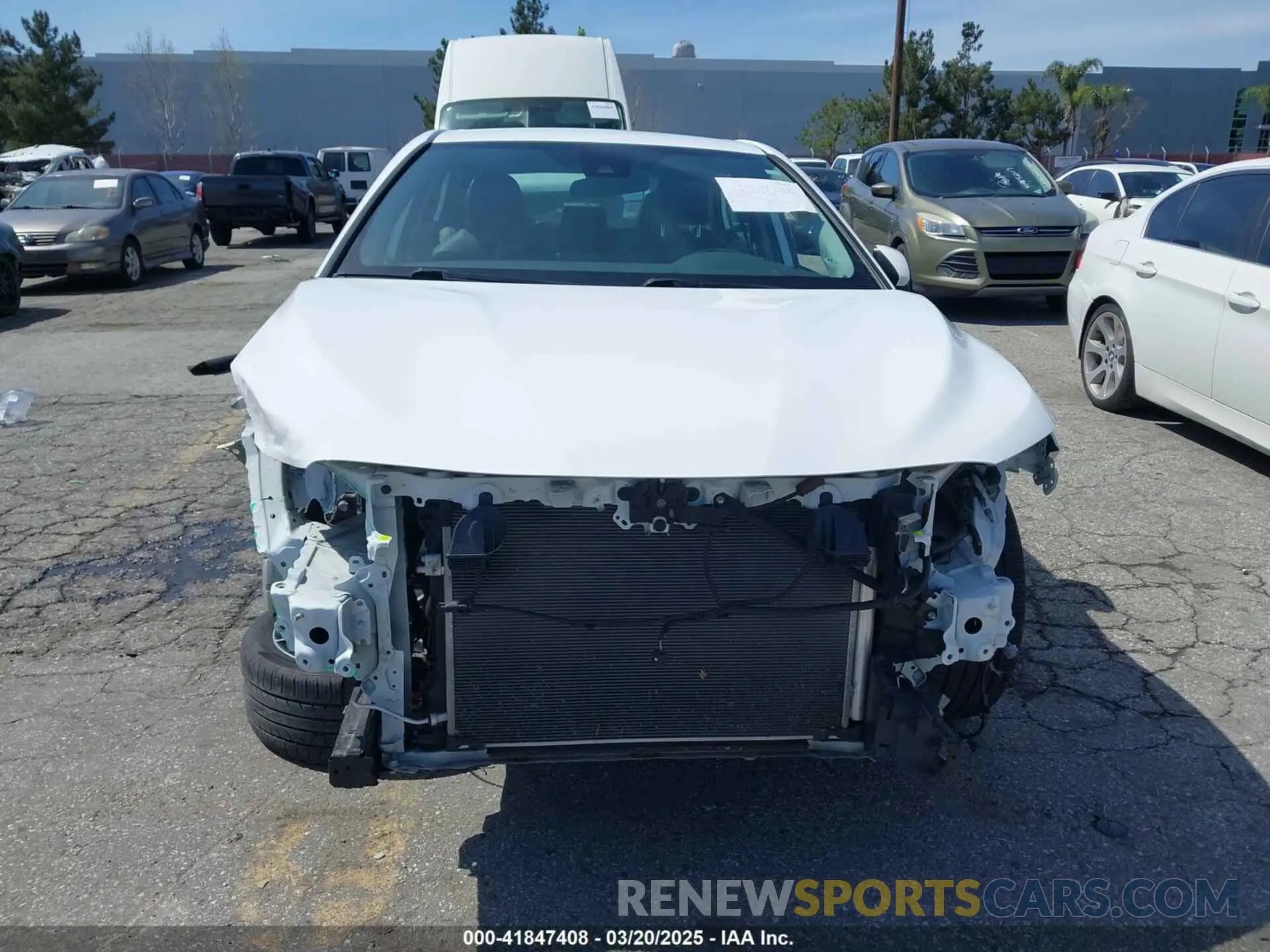 13 Photograph of a damaged car 4T1G11AK8MU553894 TOYOTA CAMRY 2021